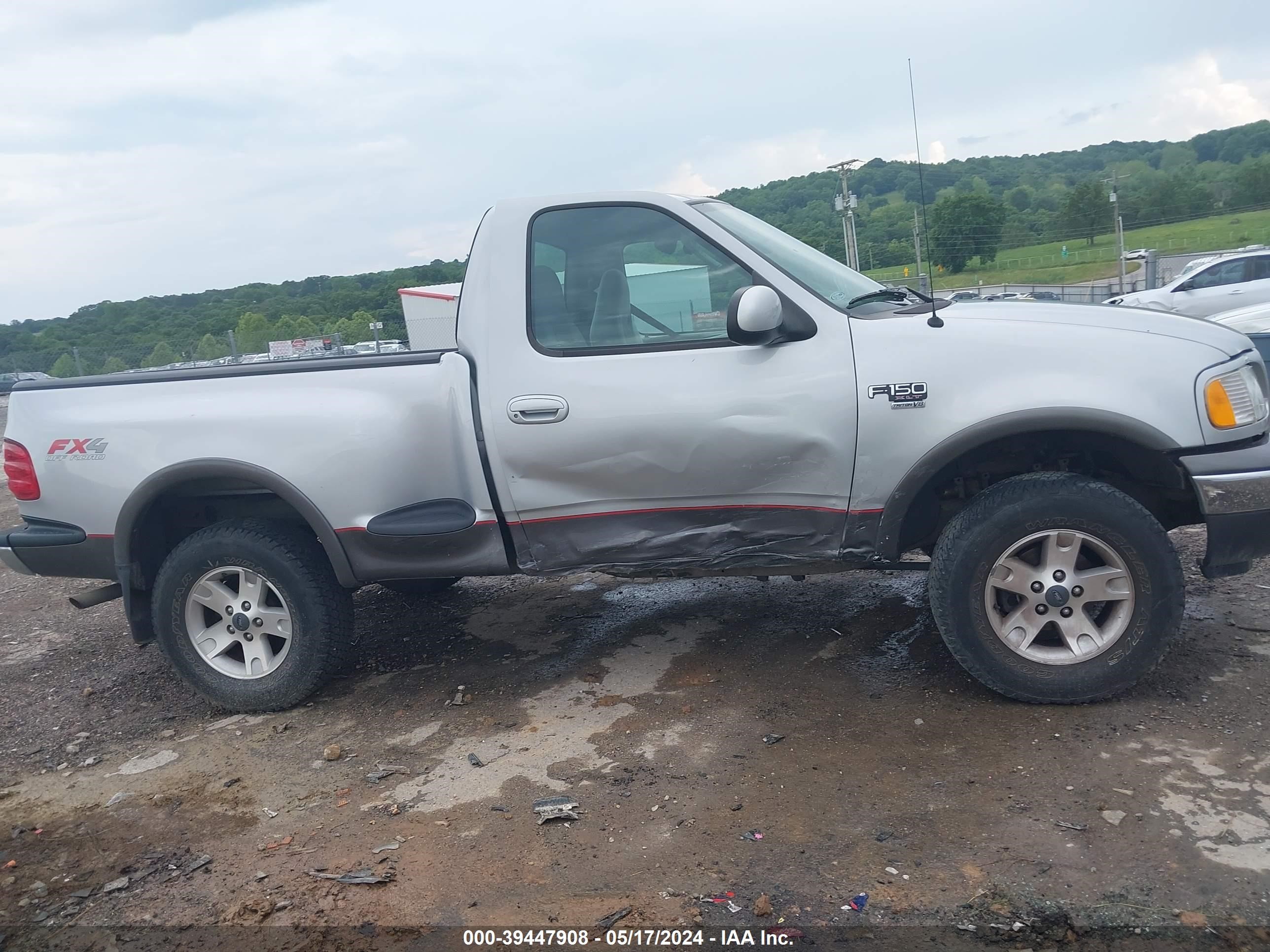 Photo 12 VIN: 1FTRF08WX3KA47396 - FORD F-150 