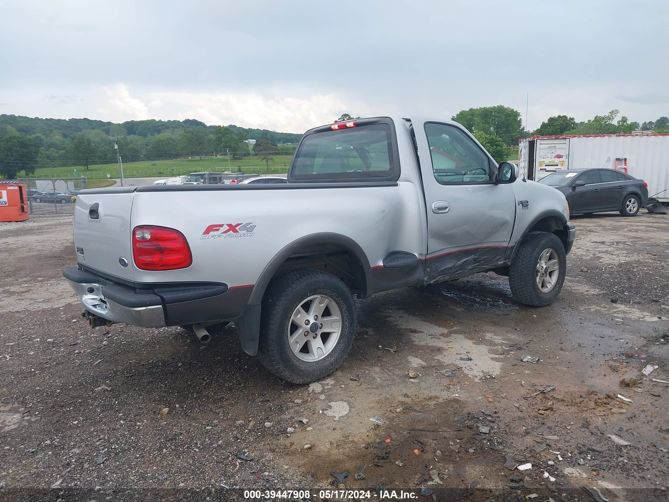 Photo 3 VIN: 1FTRF08WX3KA47396 - FORD F-150 