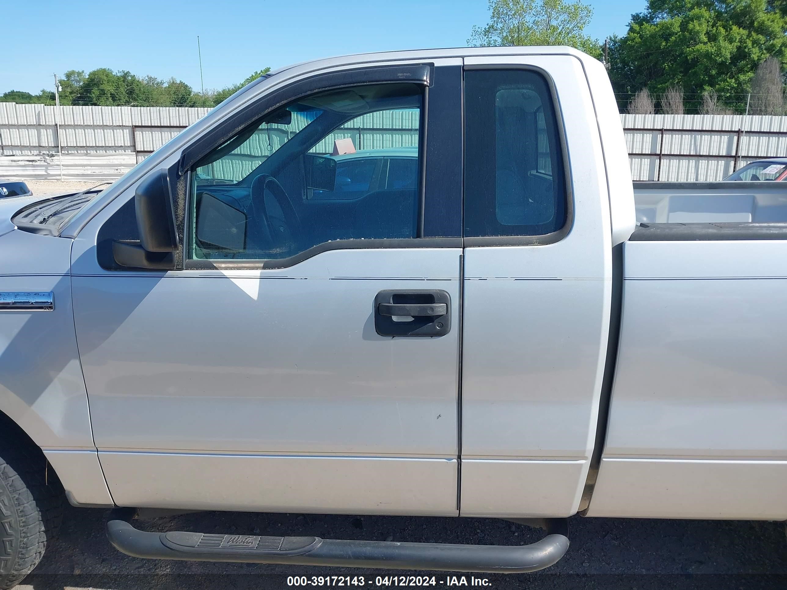 Photo 13 VIN: 1FTRF12216NB04308 - FORD F-150 