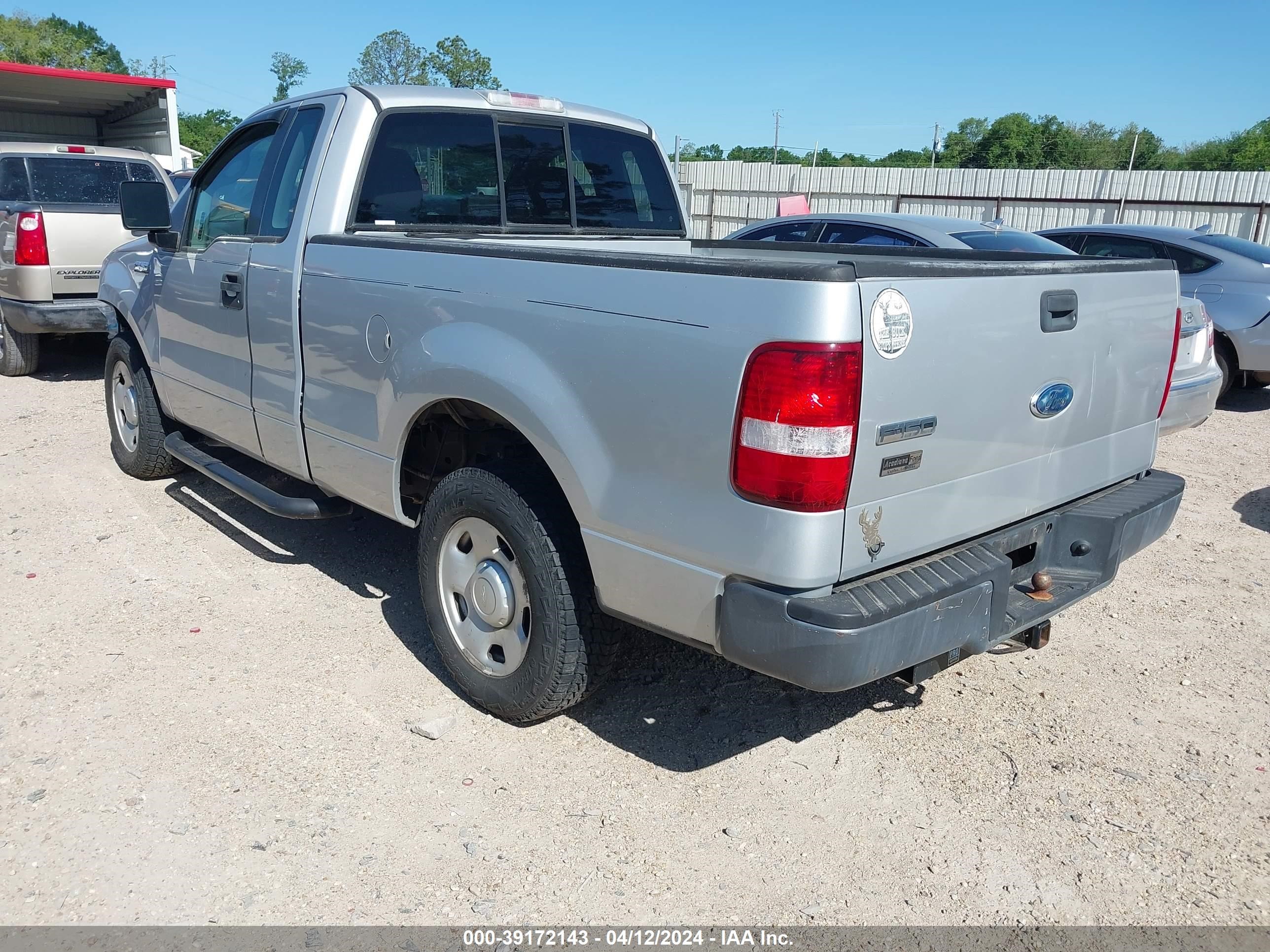 Photo 2 VIN: 1FTRF12216NB04308 - FORD F-150 