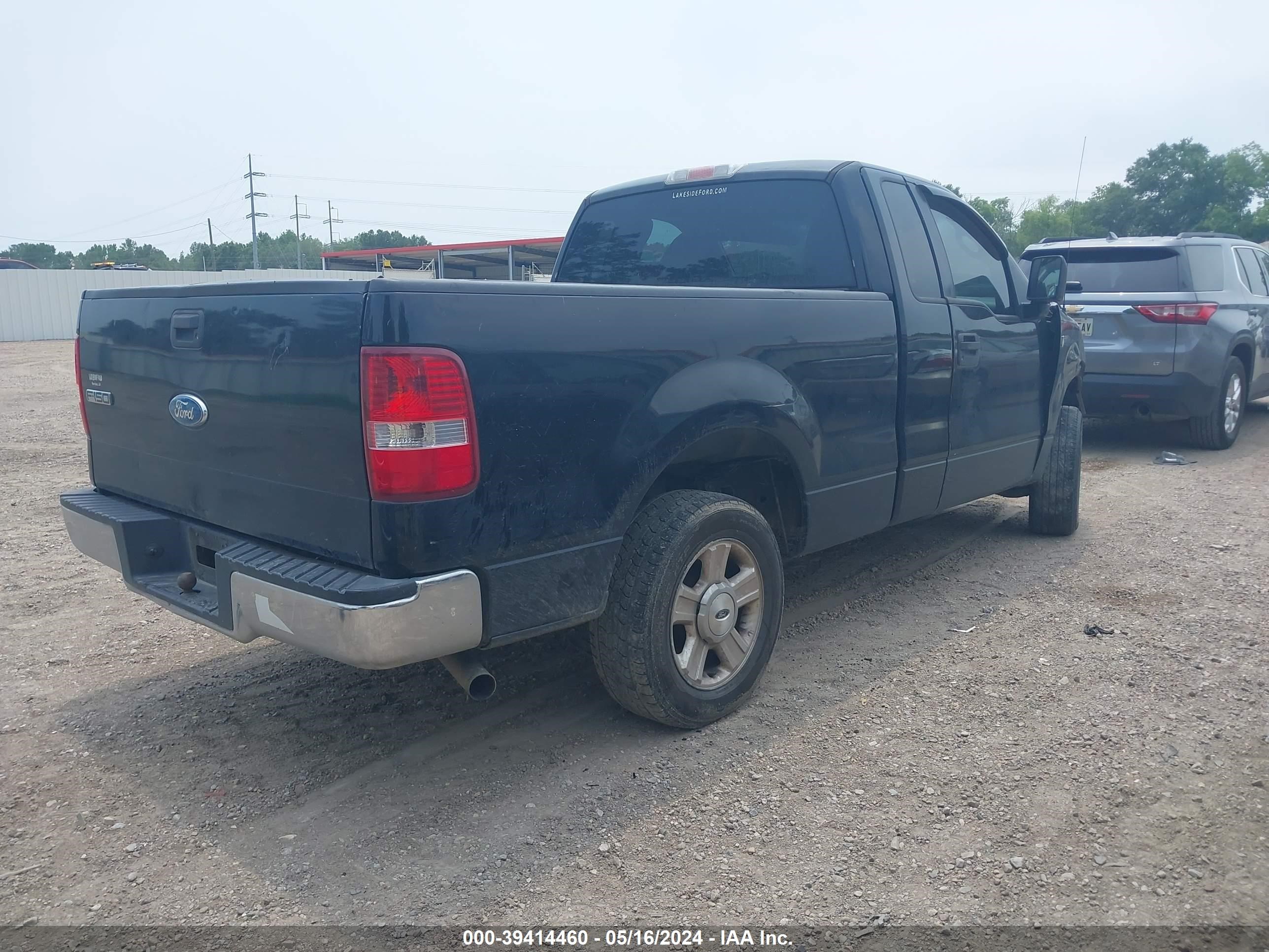 Photo 3 VIN: 1FTRF12218KC75158 - FORD F-150 