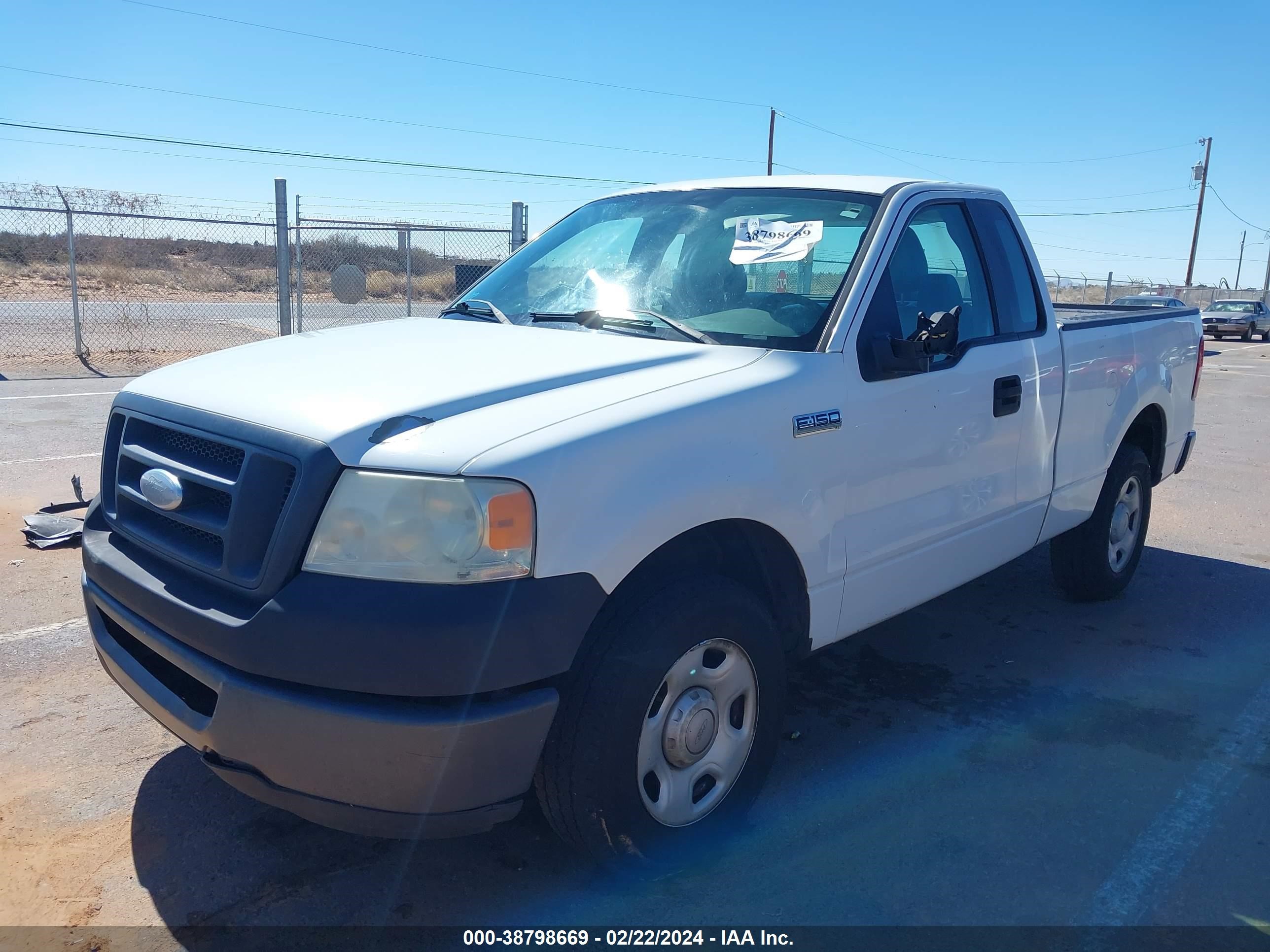 Photo 1 VIN: 1FTRF12227NA57081 - FORD F-150 