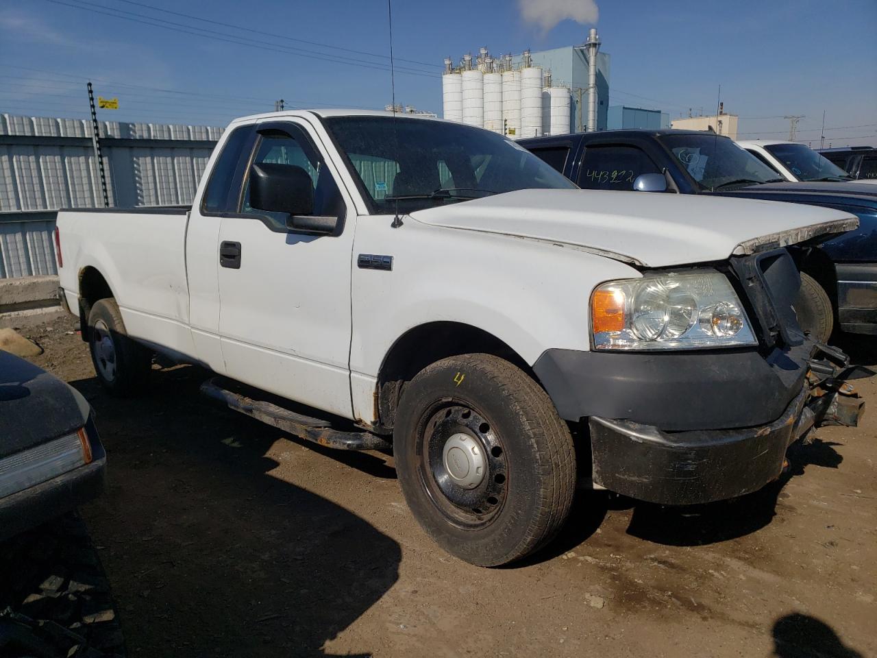 Photo 3 VIN: 1FTRF12227NA80392 - FORD F-150 