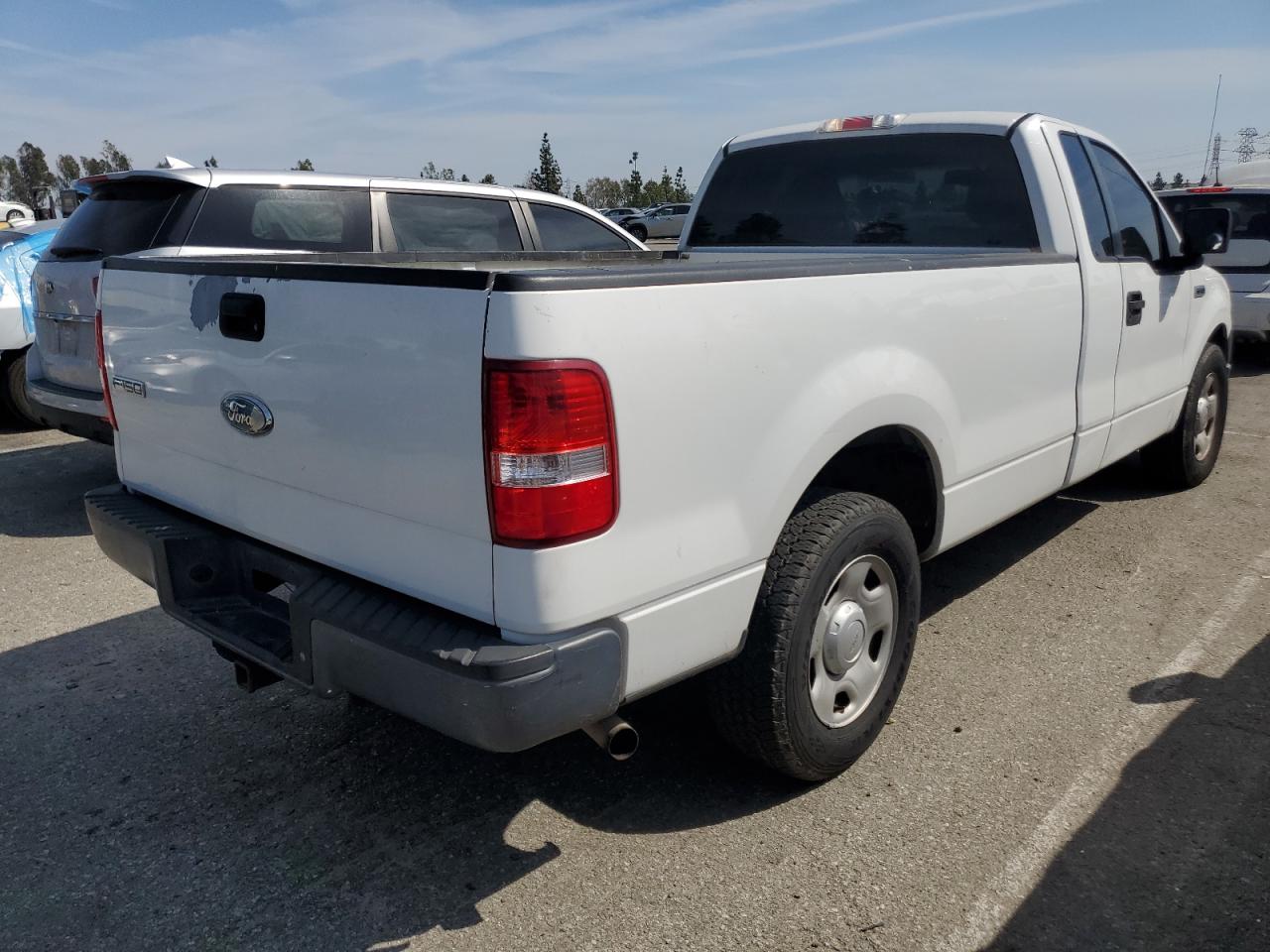 Photo 2 VIN: 1FTRF12228KD94143 - FORD F-150 