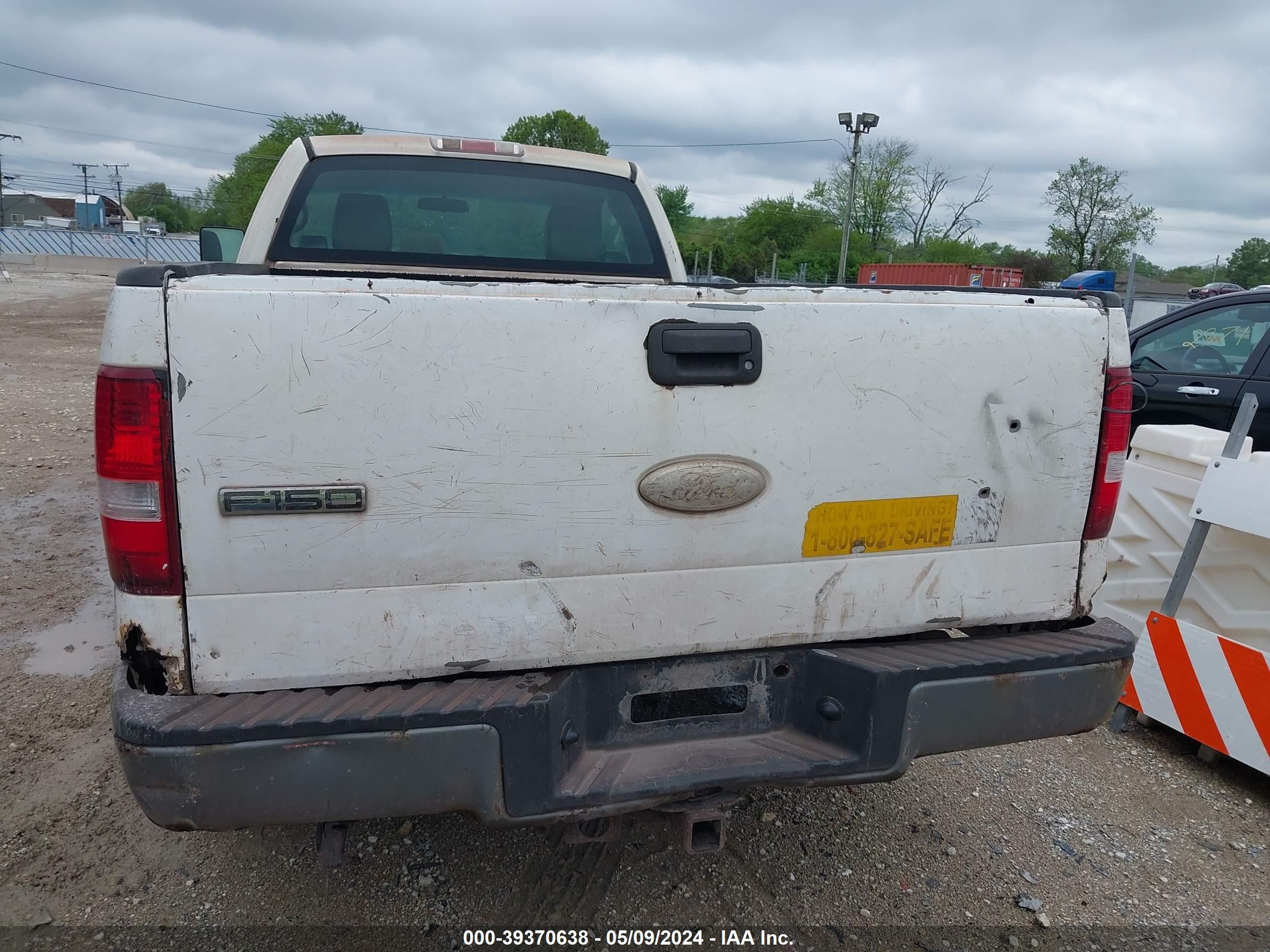 Photo 13 VIN: 1FTRF12237KC50079 - FORD F-150 