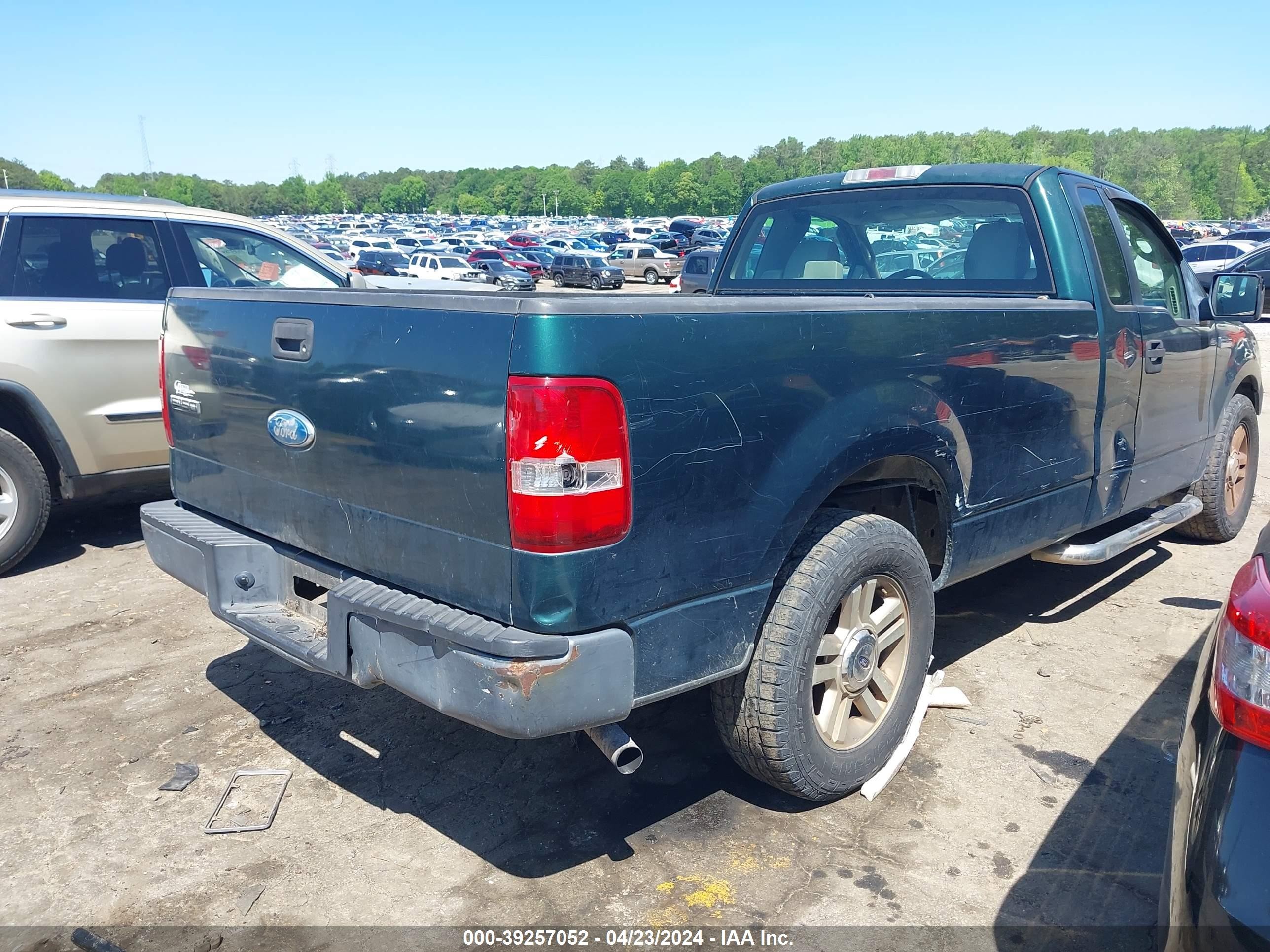 Photo 3 VIN: 1FTRF12237NA34103 - FORD F-150 