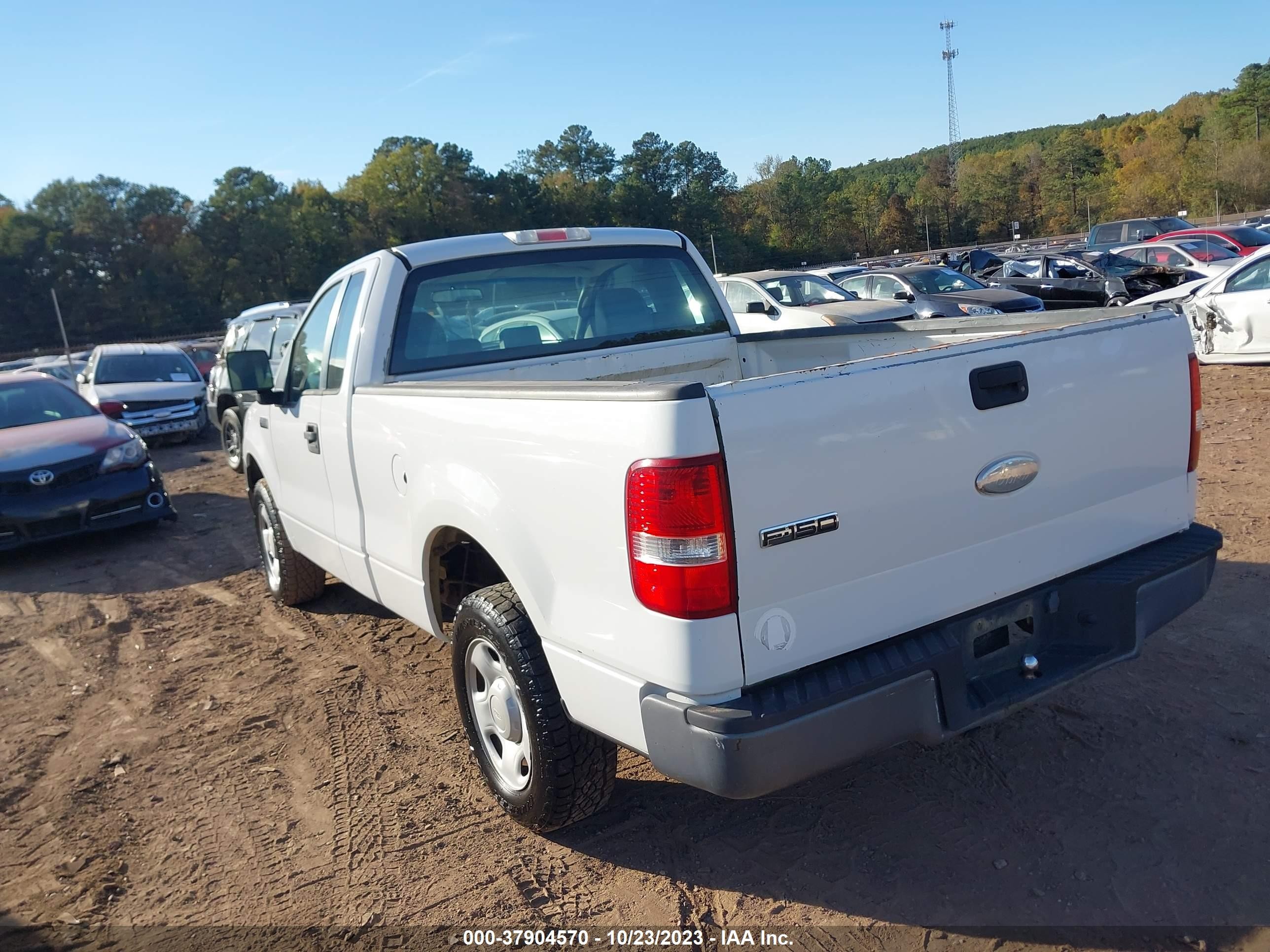 Photo 2 VIN: 1FTRF12237NA66436 - FORD F-150 