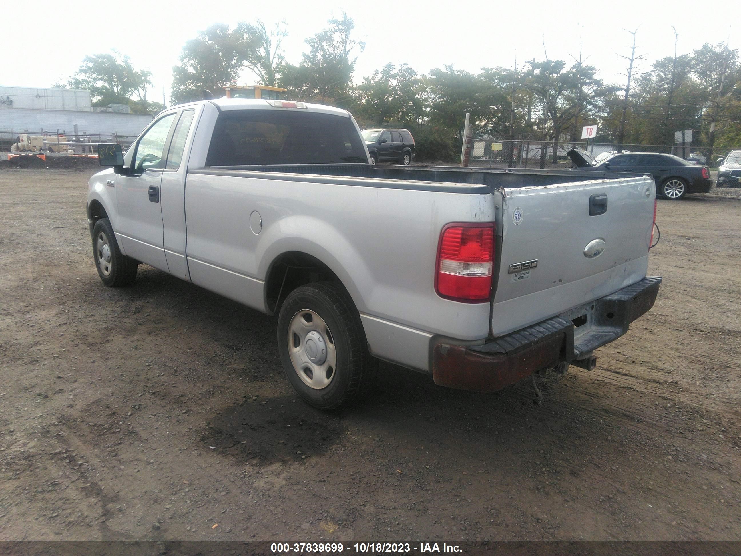 Photo 2 VIN: 1FTRF12237NA88629 - FORD F-150 