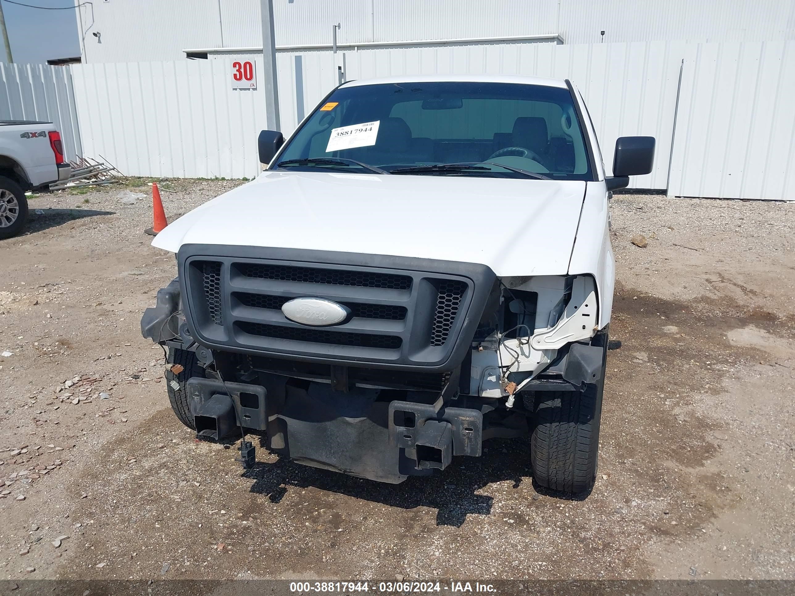 Photo 12 VIN: 1FTRF12238KE95773 - FORD F-150 