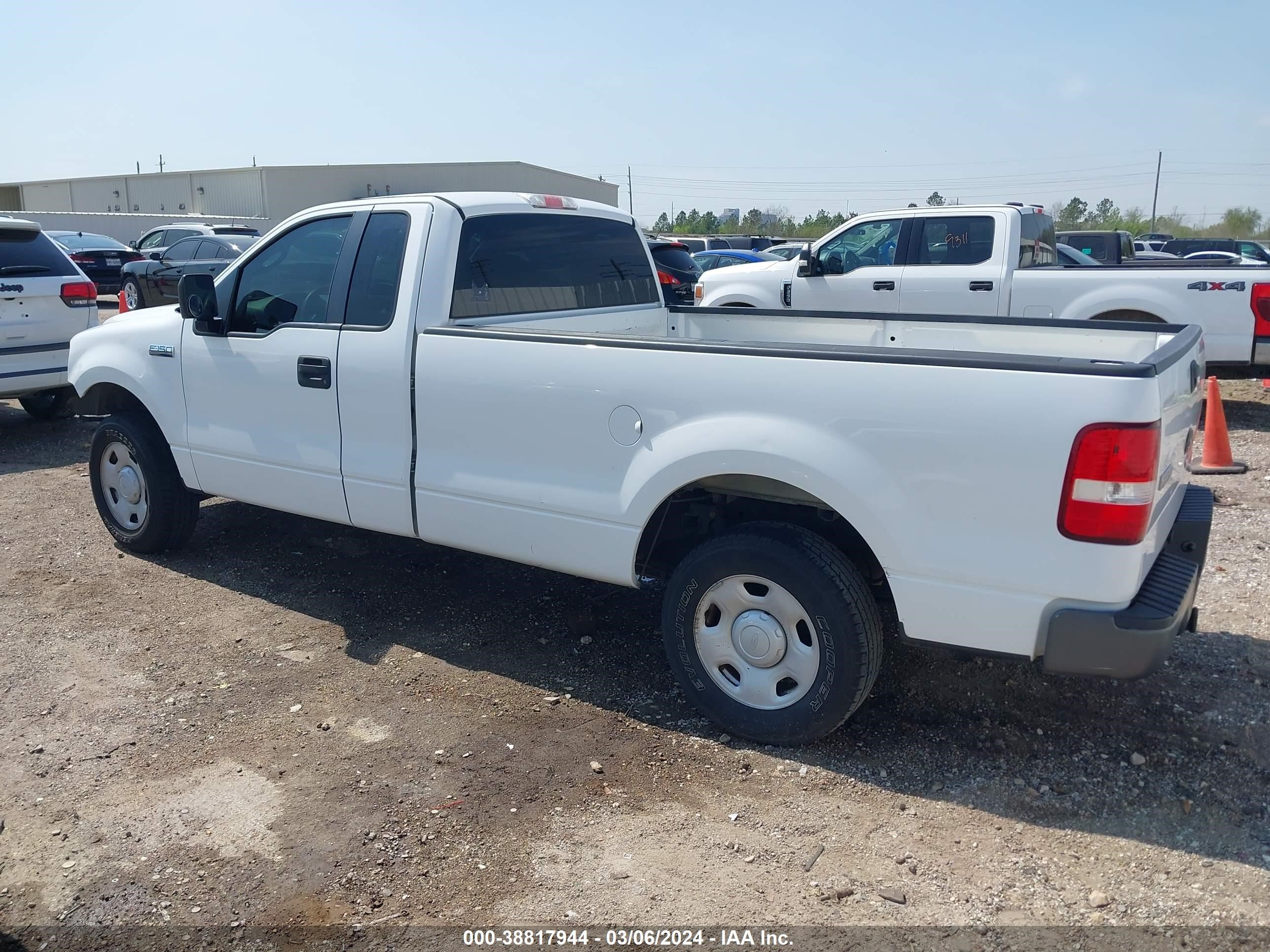 Photo 14 VIN: 1FTRF12238KE95773 - FORD F-150 