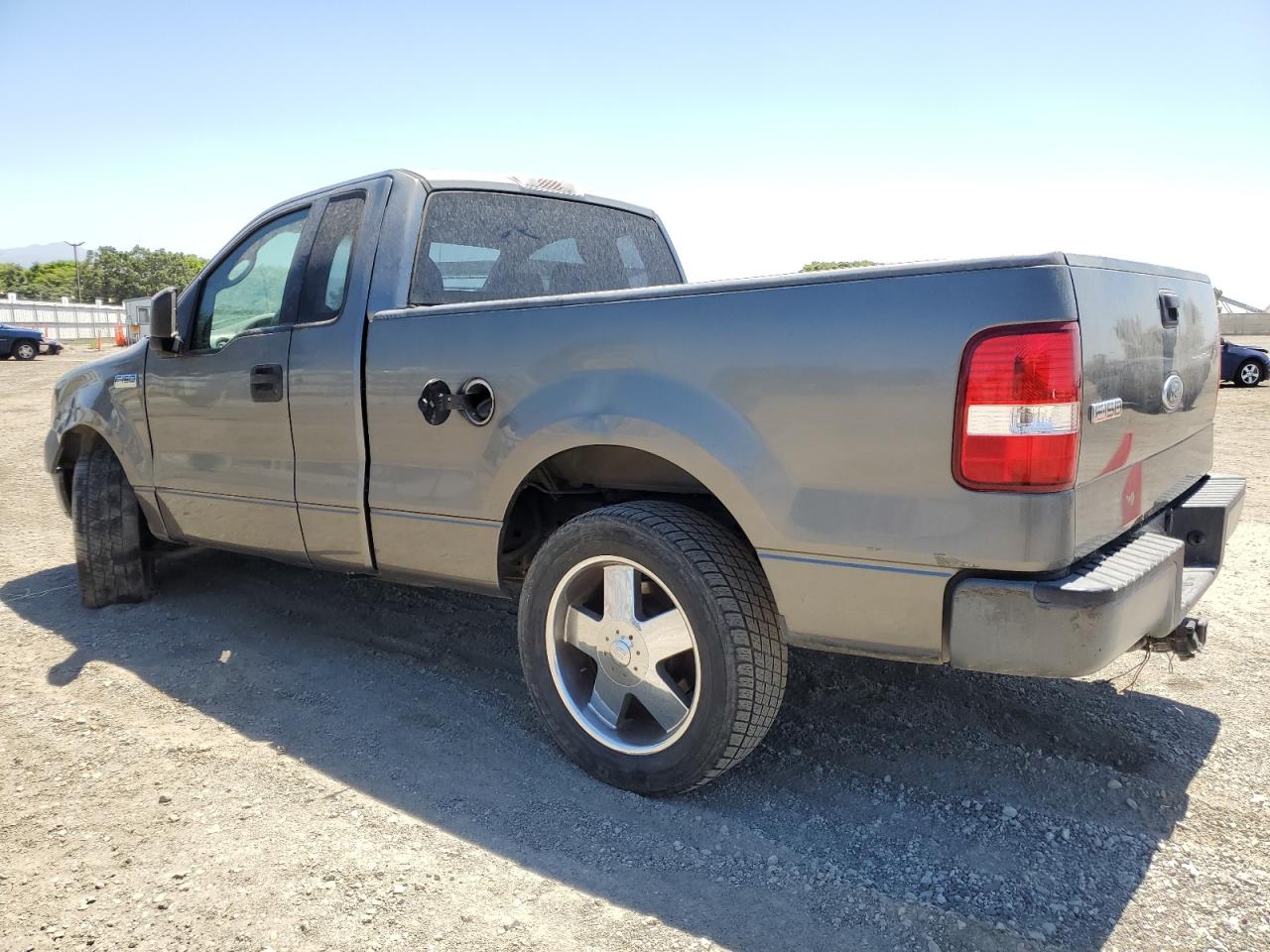 Photo 1 VIN: 1FTRF12245NC07978 - FORD F-150 