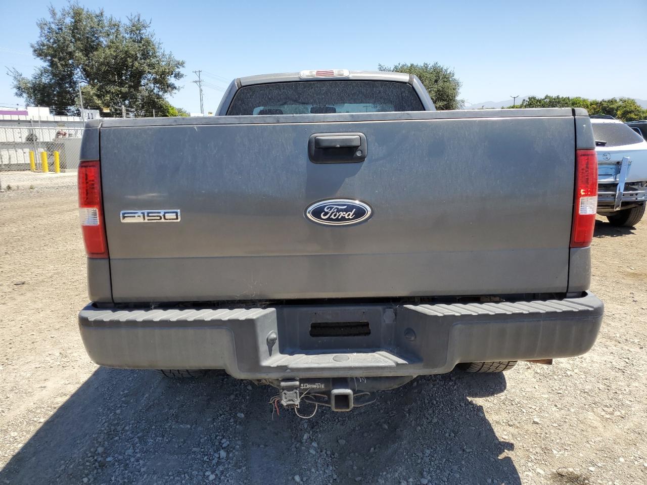 Photo 5 VIN: 1FTRF12245NC07978 - FORD F-150 