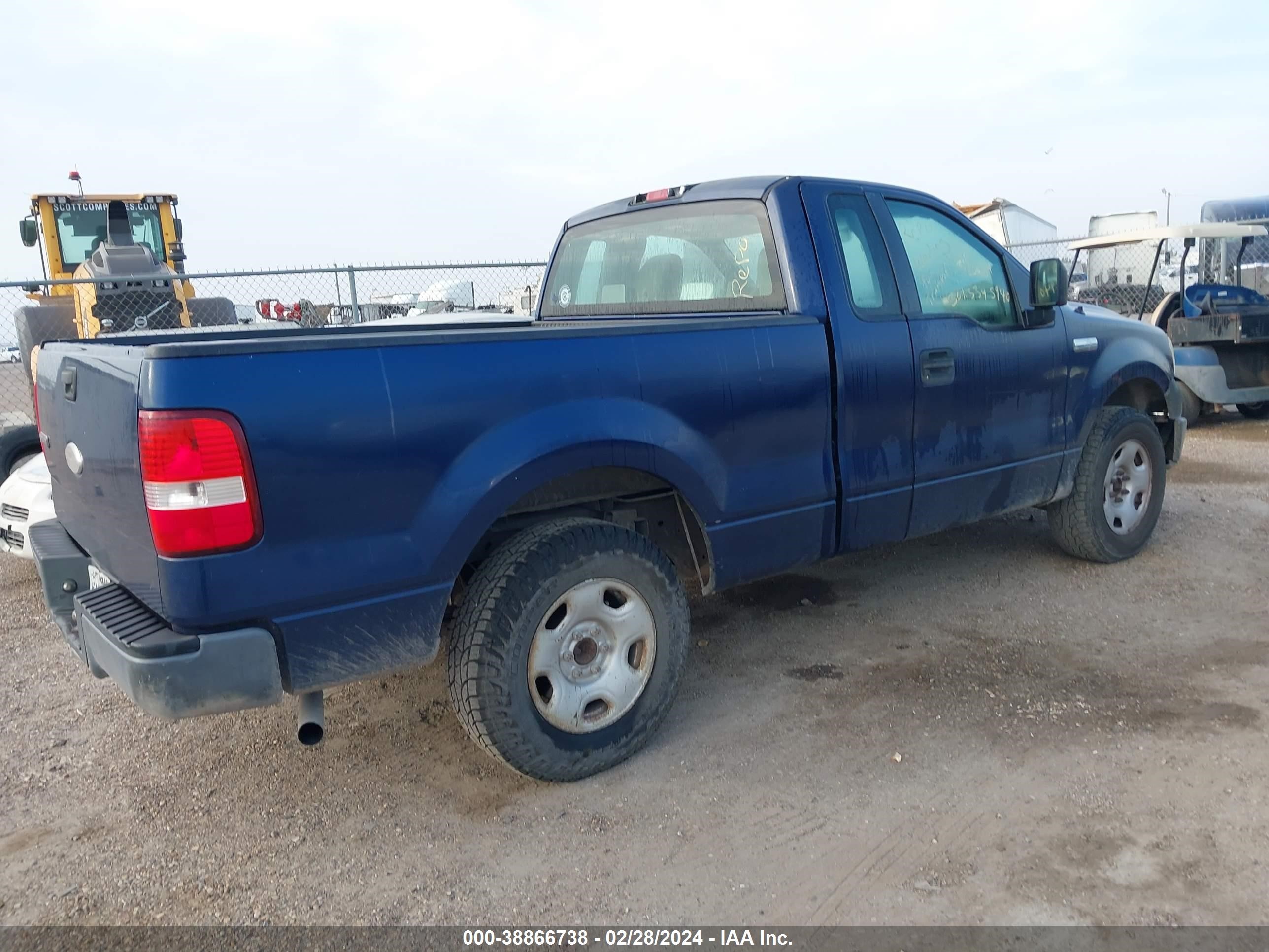 Photo 3 VIN: 1FTRF12257KC23904 - FORD F-150 