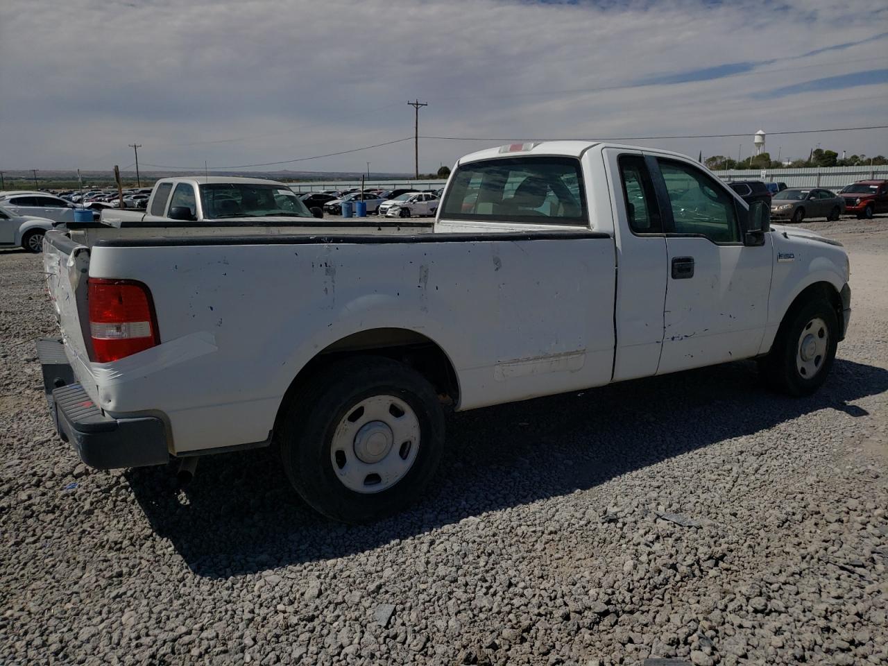 Photo 2 VIN: 1FTRF12257NA01278 - FORD F-150 