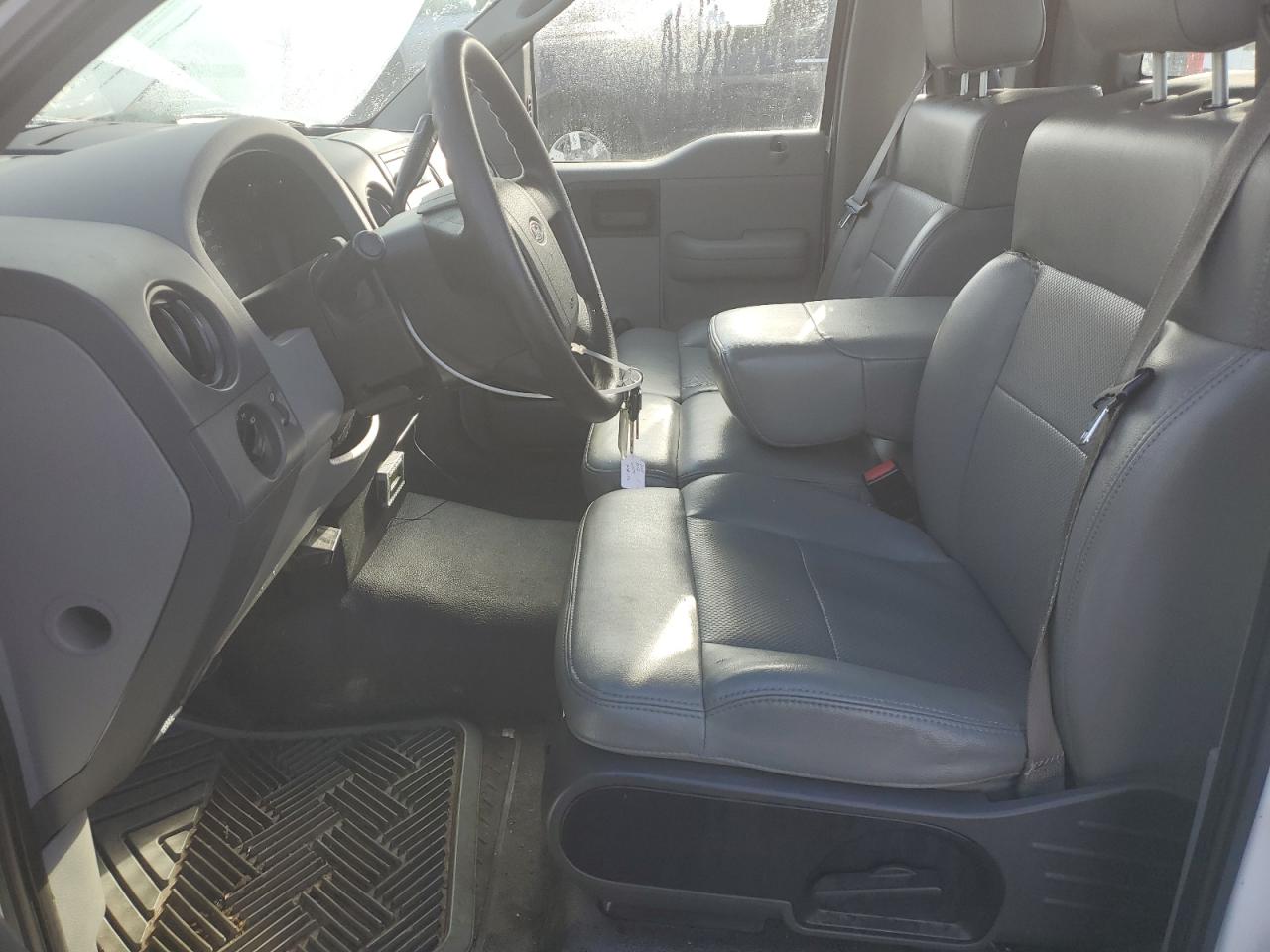 Photo 6 VIN: 1FTRF12257NA47225 - FORD F-150 