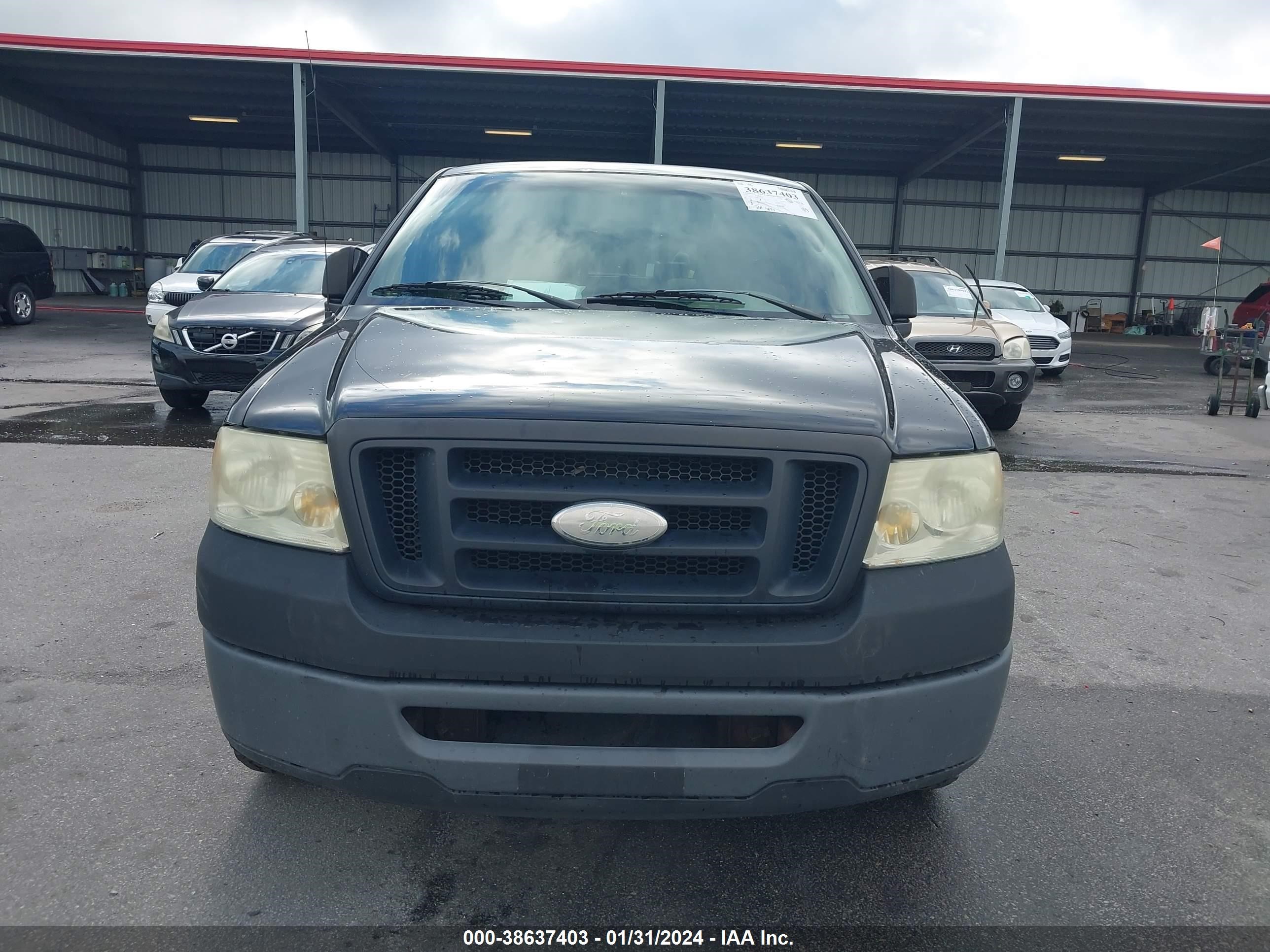 Photo 5 VIN: 1FTRF12268KC53785 - FORD F-150 