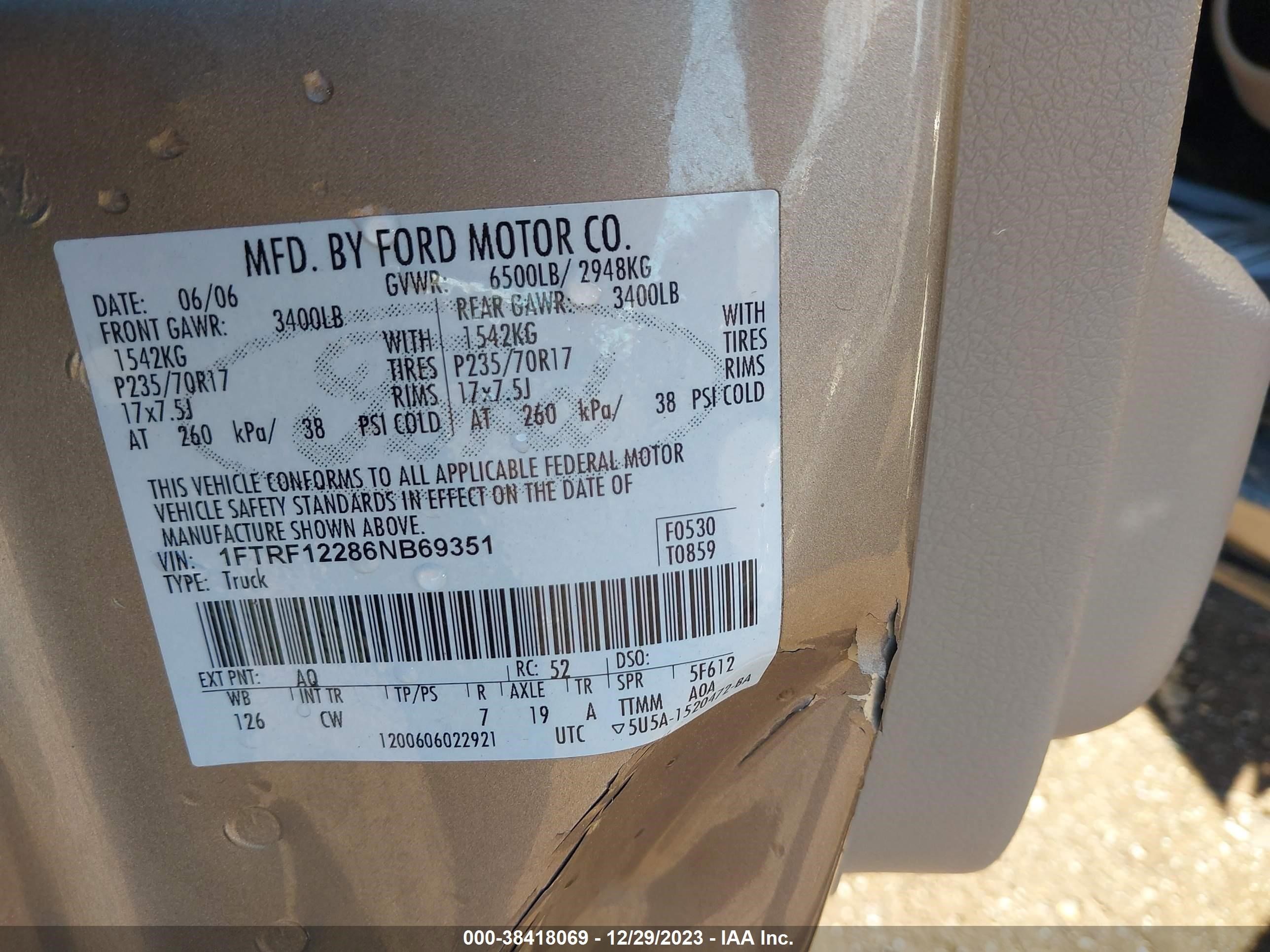 Photo 8 VIN: 1FTRF12286NB69351 - FORD F-150 