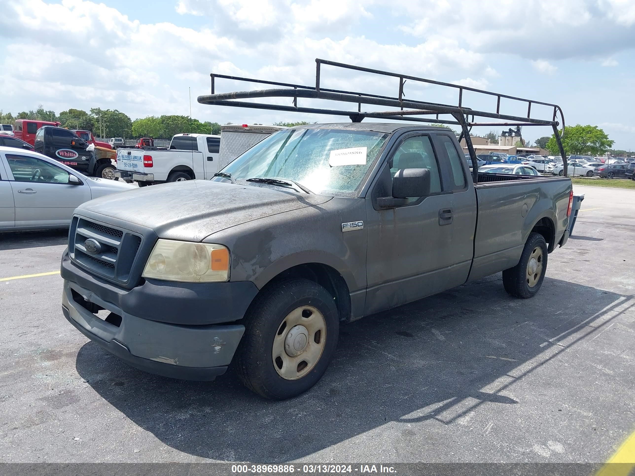 Photo 1 VIN: 1FTRF12286NB83556 - FORD F-150 