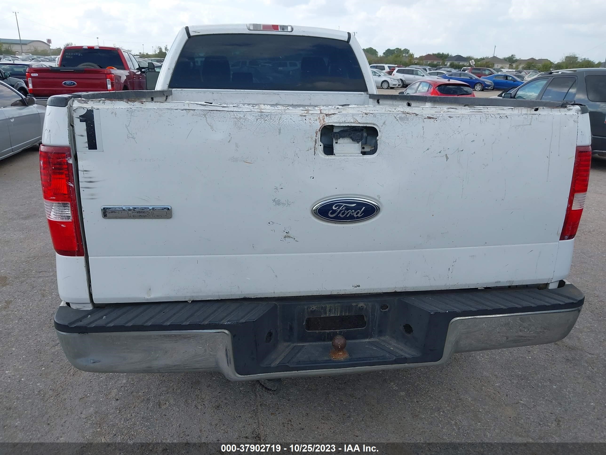 Photo 5 VIN: 1FTRF12288KD96995 - FORD F-150 