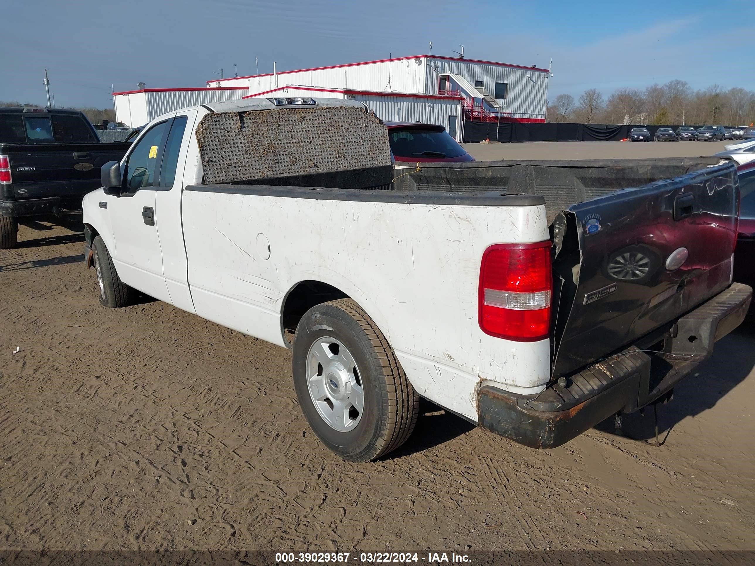 Photo 2 VIN: 1FTRF12295NB04829 - FORD F-150 