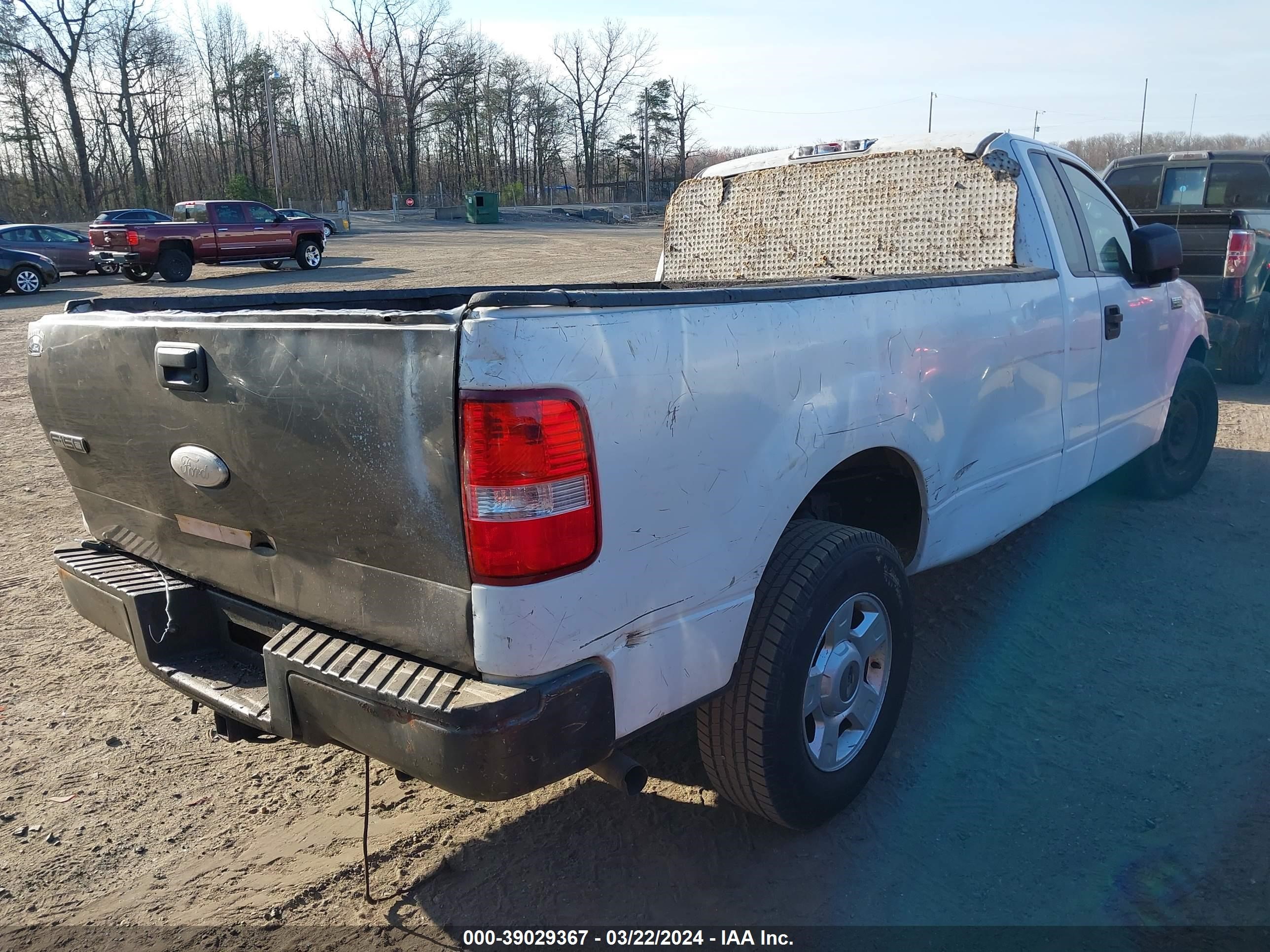 Photo 3 VIN: 1FTRF12295NB04829 - FORD F-150 