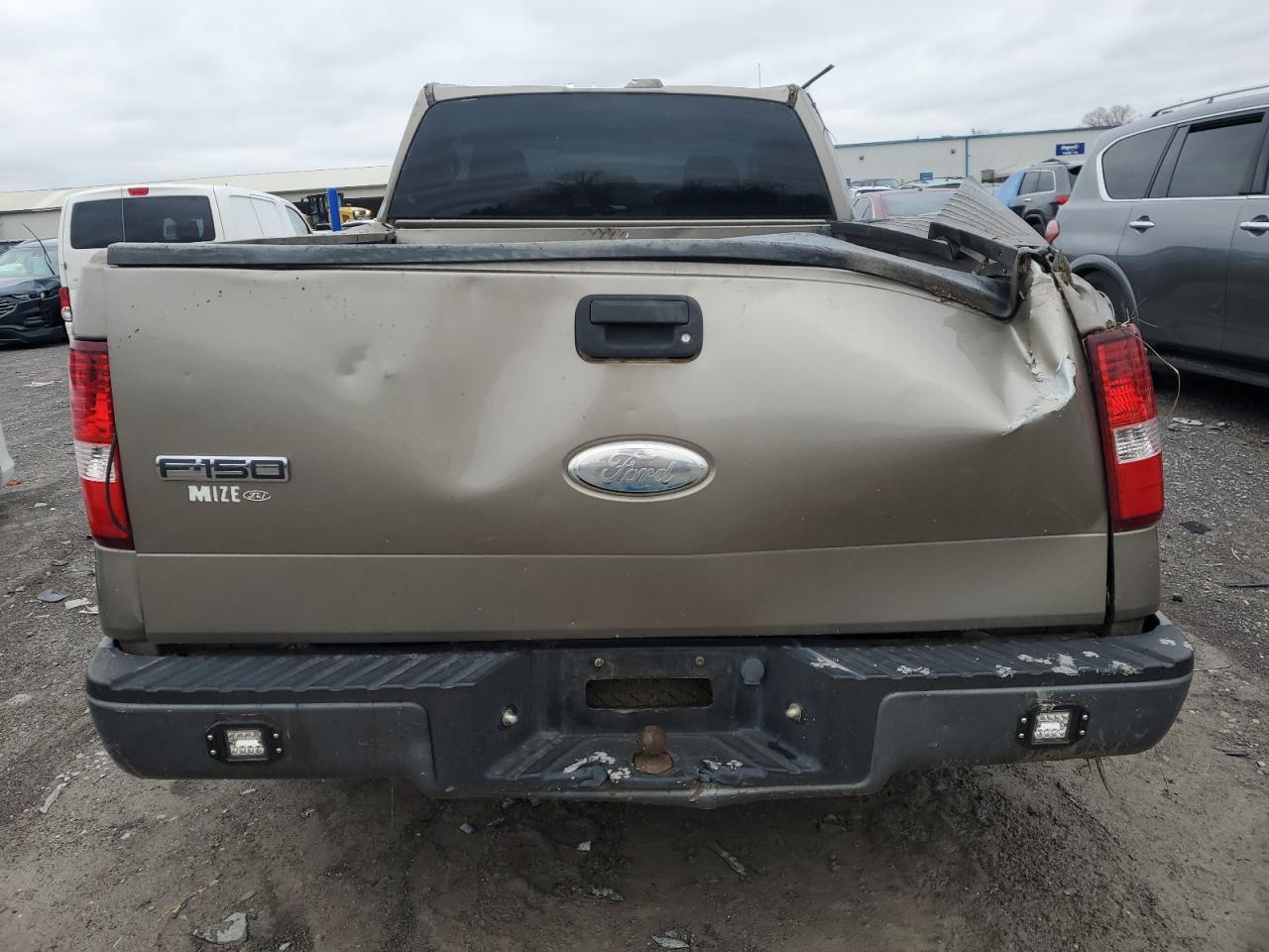 Photo 5 VIN: 1FTRF12296NA78069 - FORD F-150 