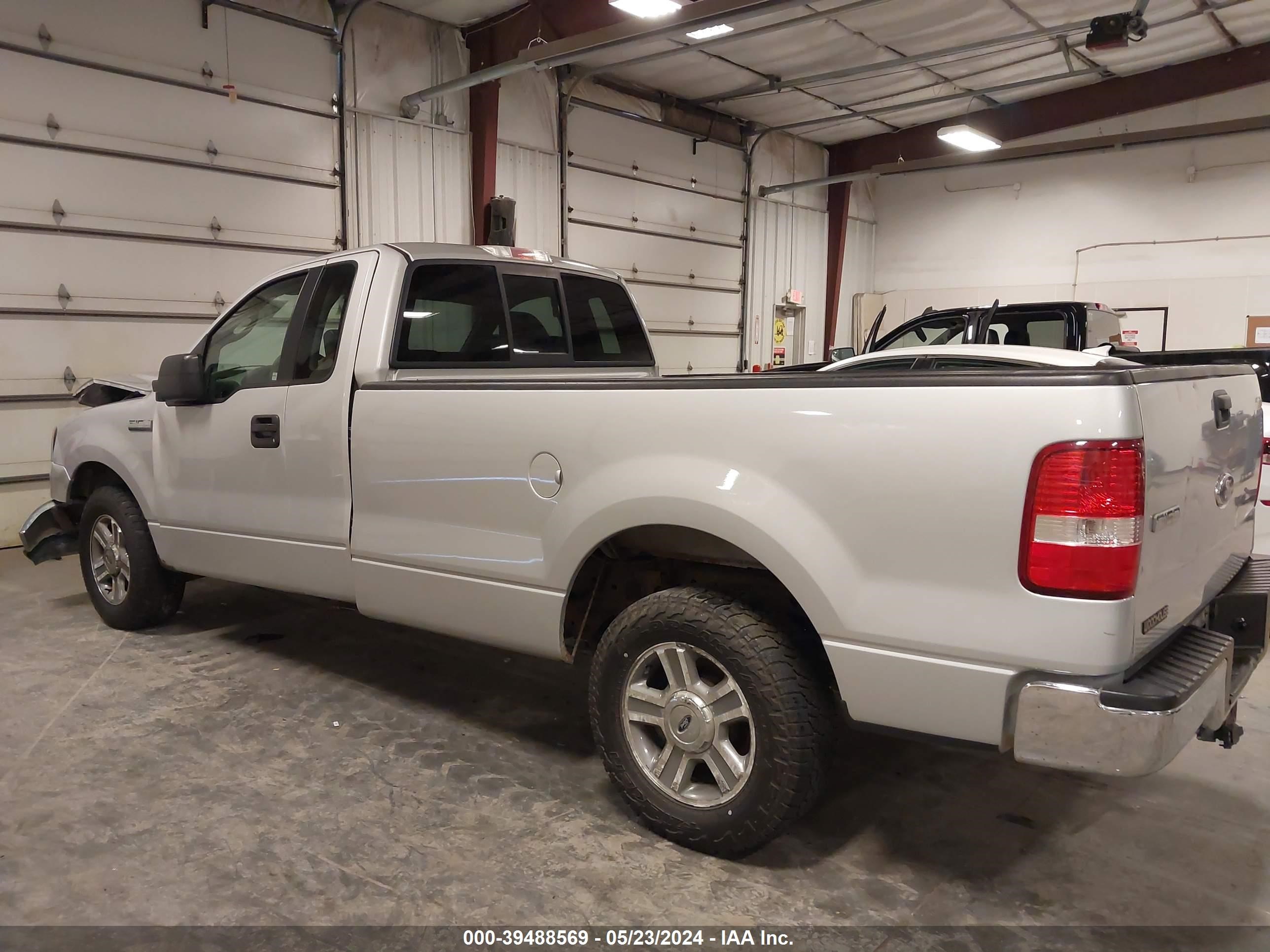 Photo 14 VIN: 1FTRF12296NB81900 - FORD F-150 