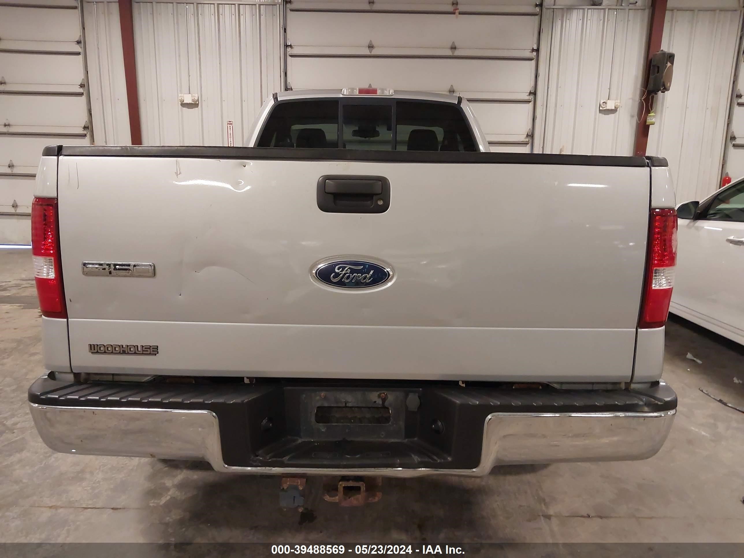 Photo 16 VIN: 1FTRF12296NB81900 - FORD F-150 