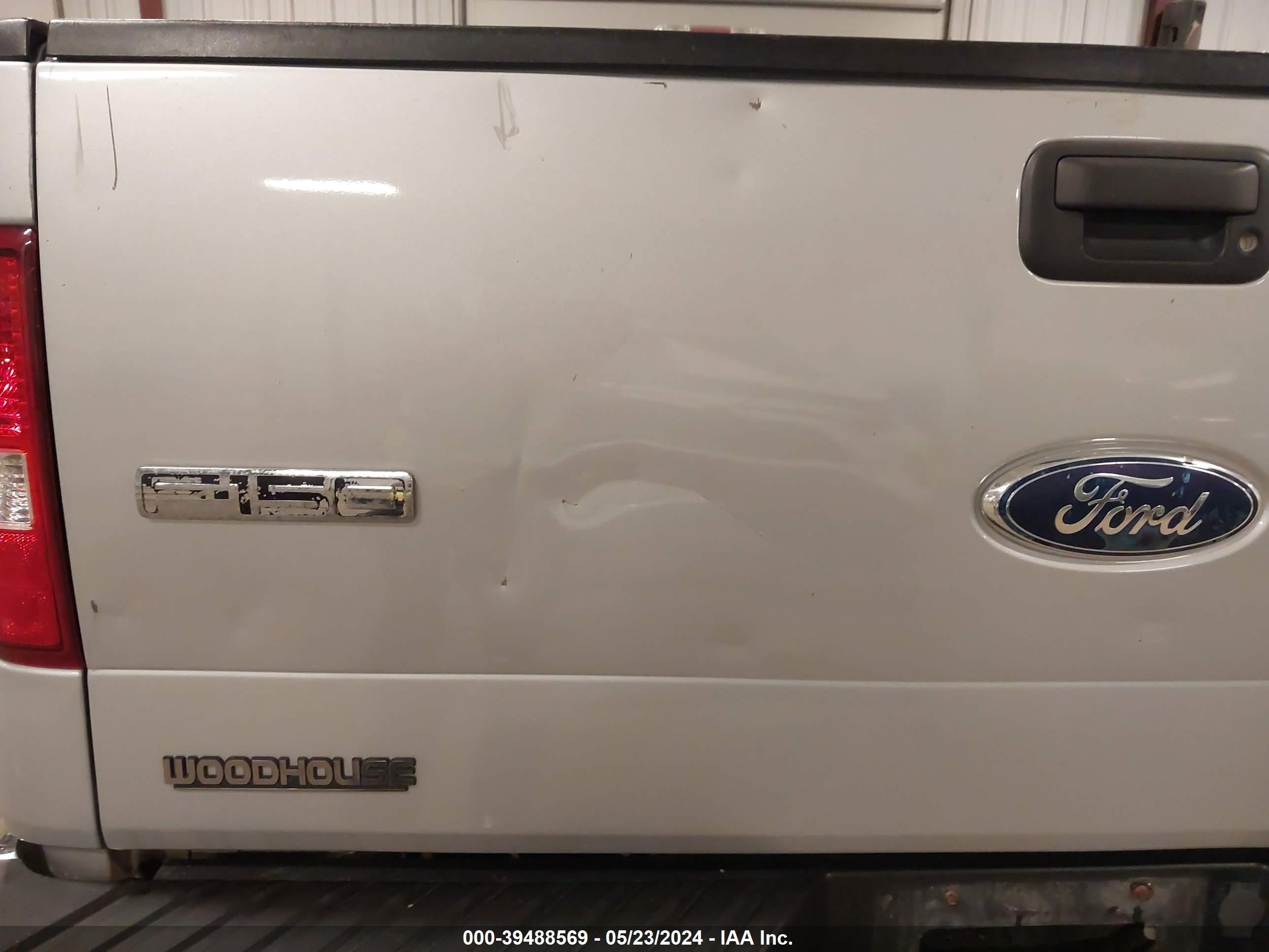 Photo 18 VIN: 1FTRF12296NB81900 - FORD F-150 