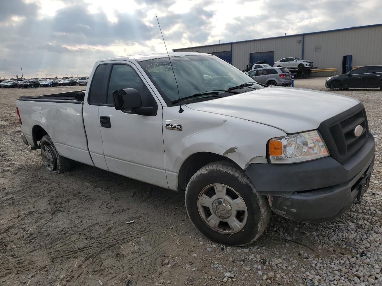 Photo 3 VIN: 1FTRF12298KC53800 - FORD F-150 