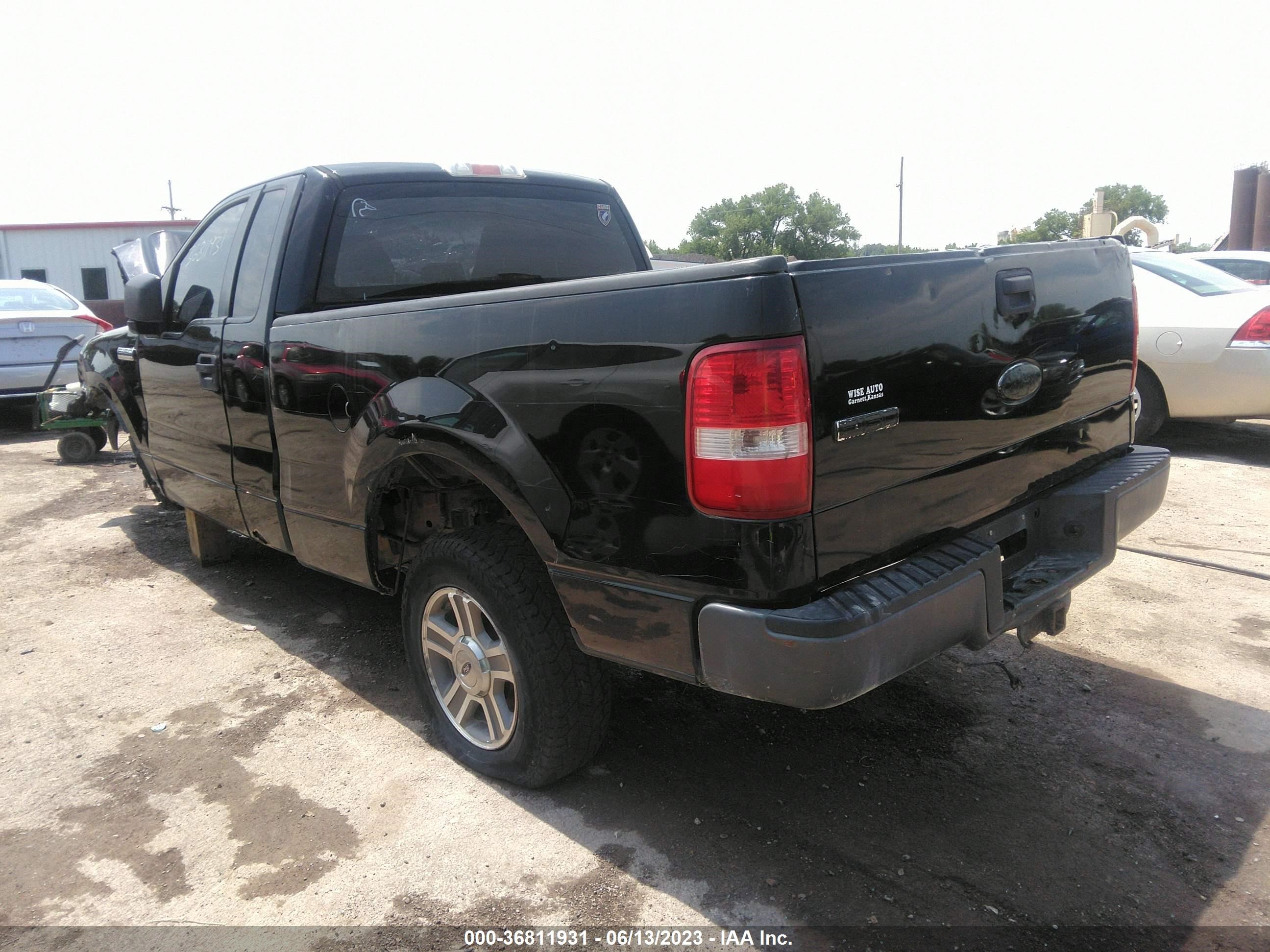 Photo 2 VIN: 1FTRF122X7KC48751 - FORD F-150 