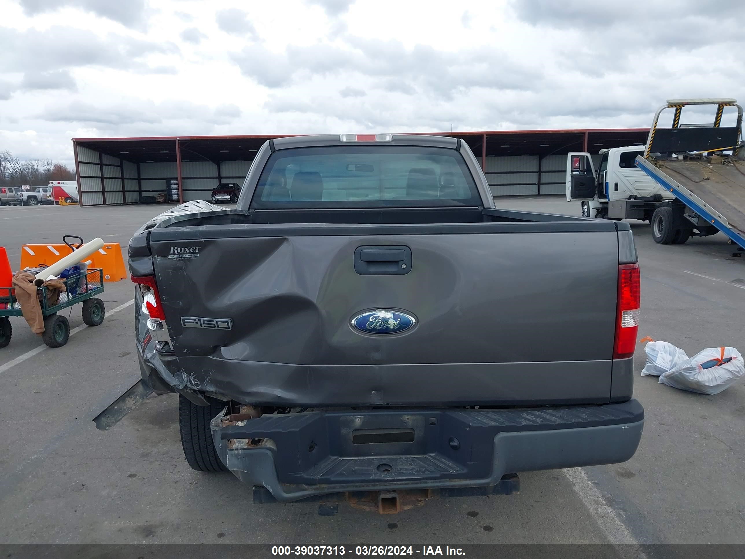 Photo 15 VIN: 1FTRF122X8KC77247 - FORD F-150 