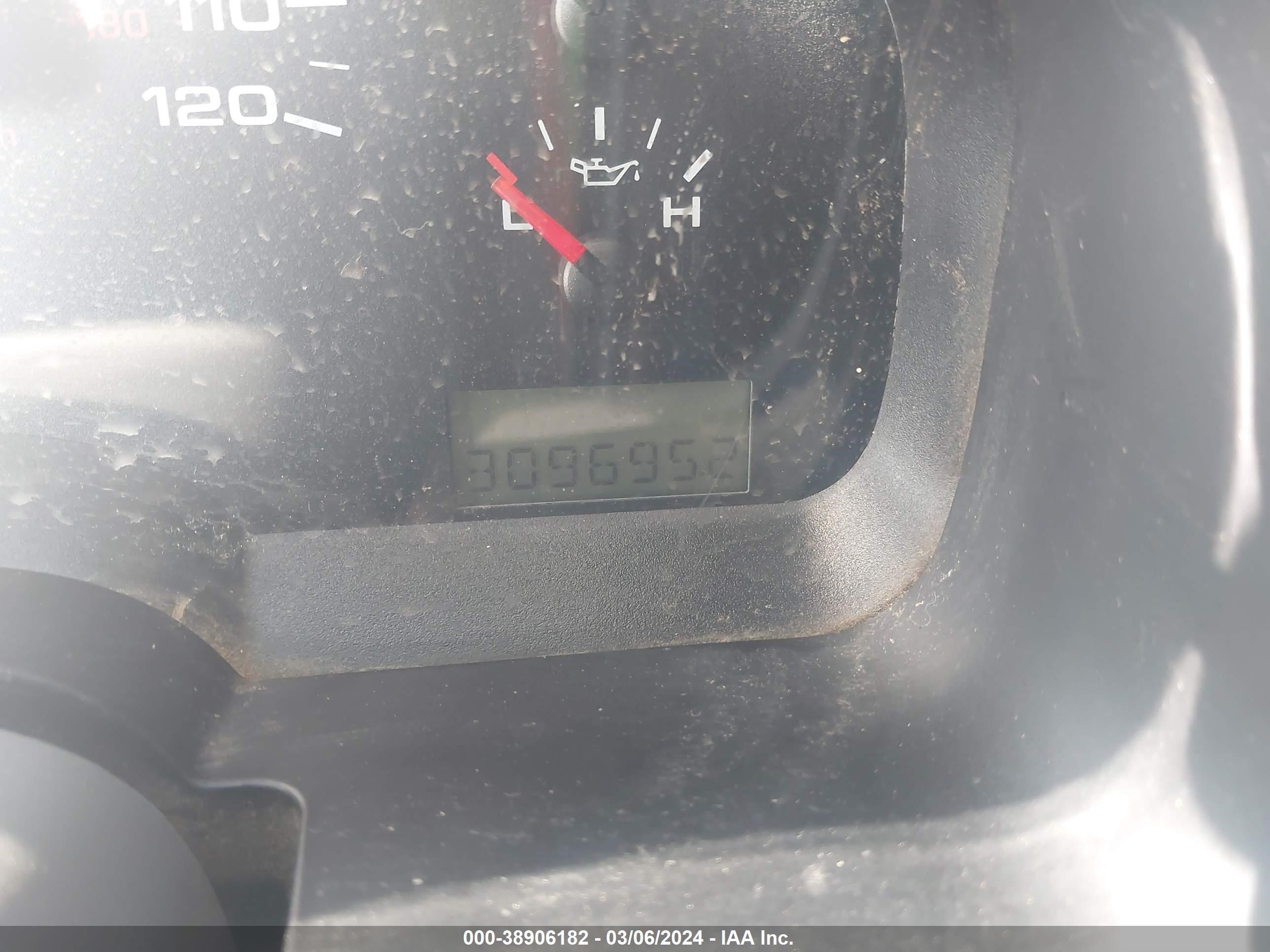 Photo 13 VIN: 1FTRF12W06NA26445 - FORD F-150 