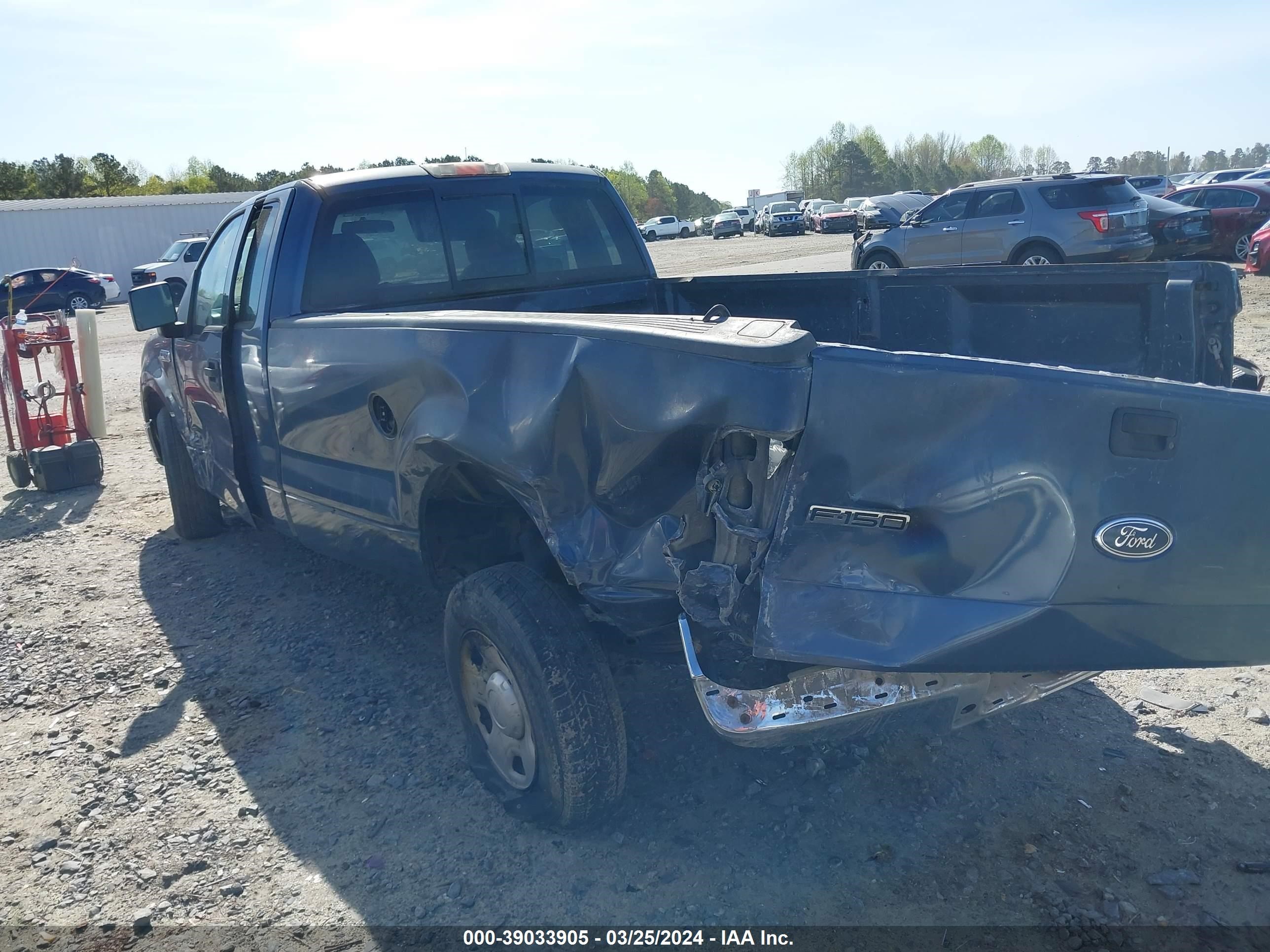 Photo 2 VIN: 1FTRF12W34NA44029 - FORD F-150 