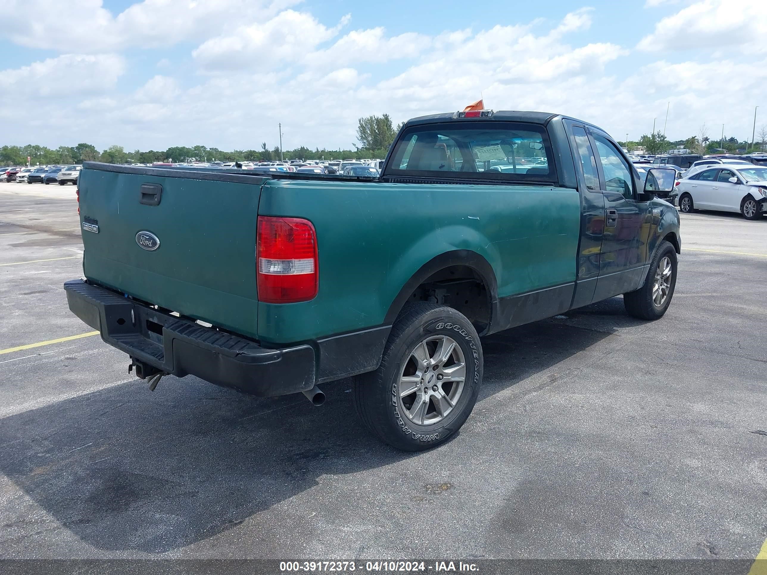 Photo 3 VIN: 1FTRF12W45NB08841 - FORD F-150 