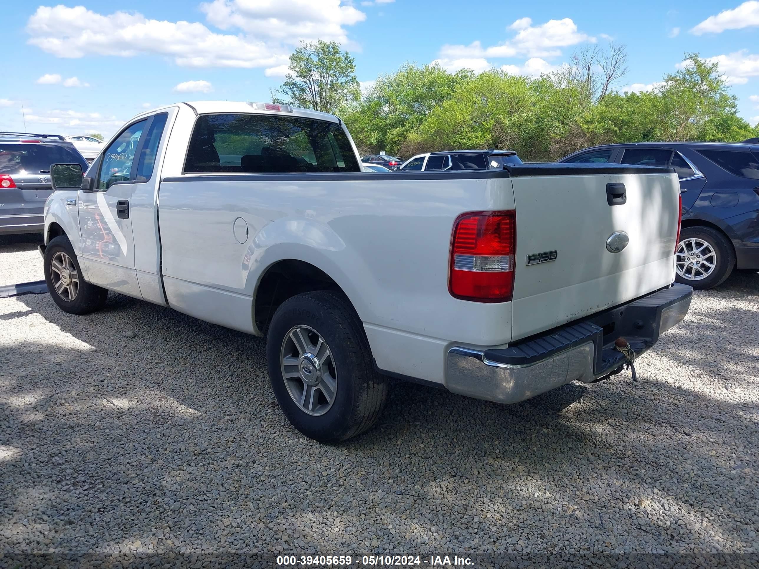 Photo 2 VIN: 1FTRF12W67NA62884 - FORD F-150 