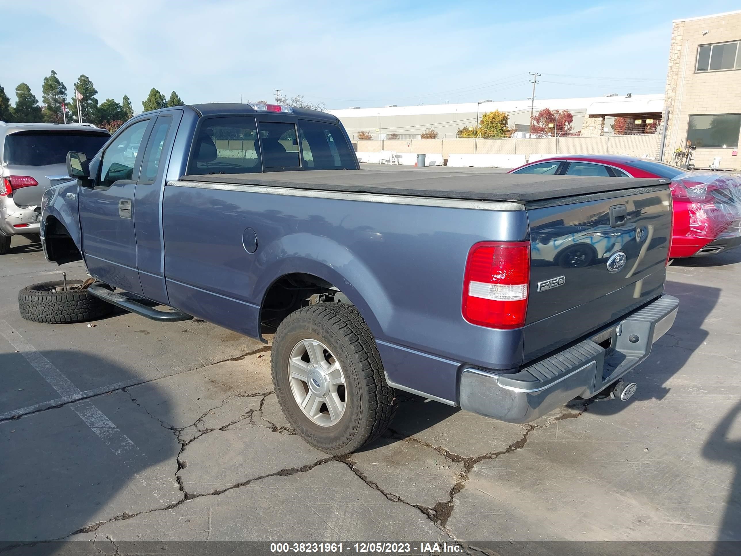 Photo 2 VIN: 1FTRF12W84NB81001 - FORD F-150 