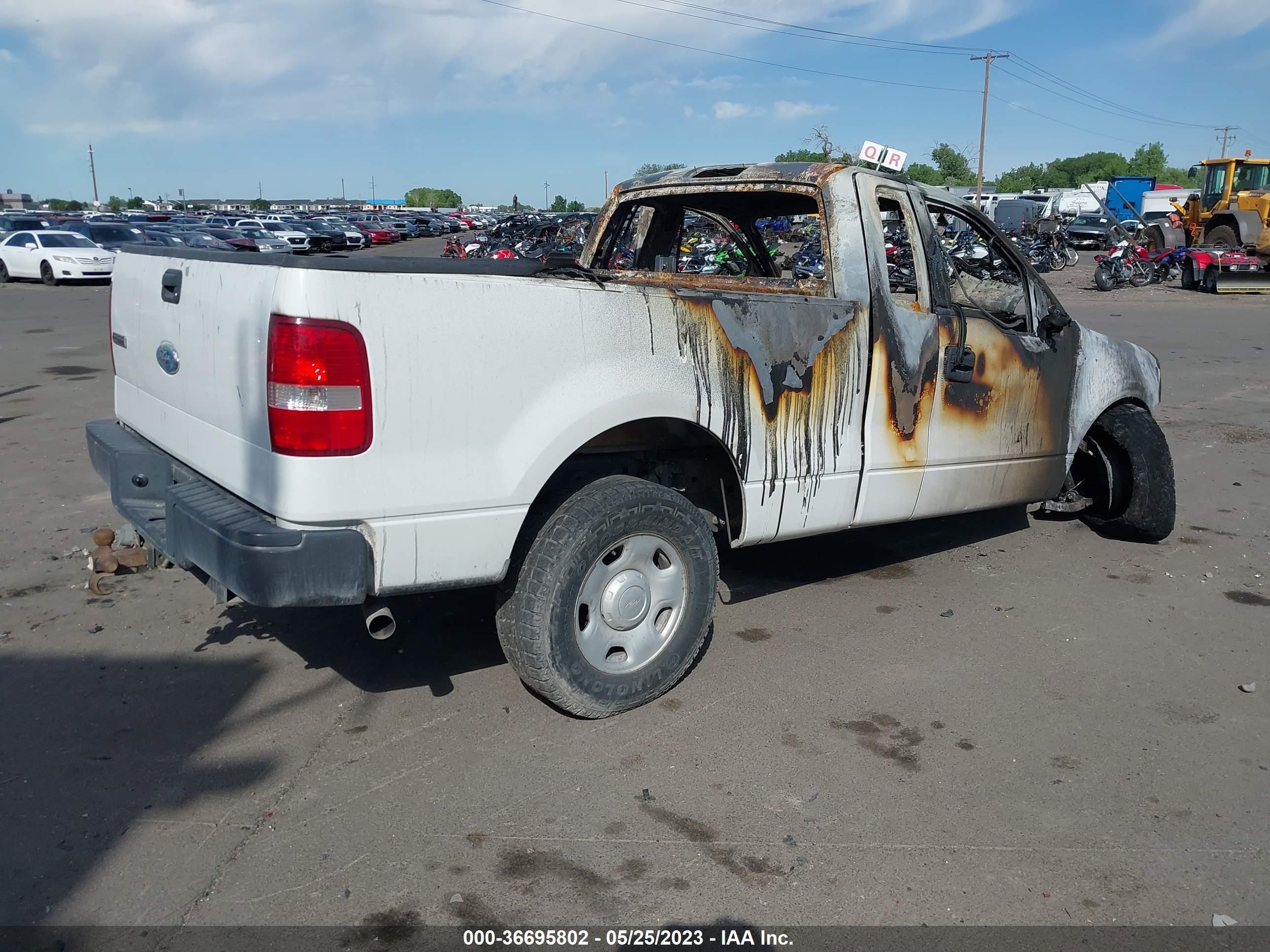 Photo 3 VIN: 1FTRF12W88KD60808 - FORD F-150 