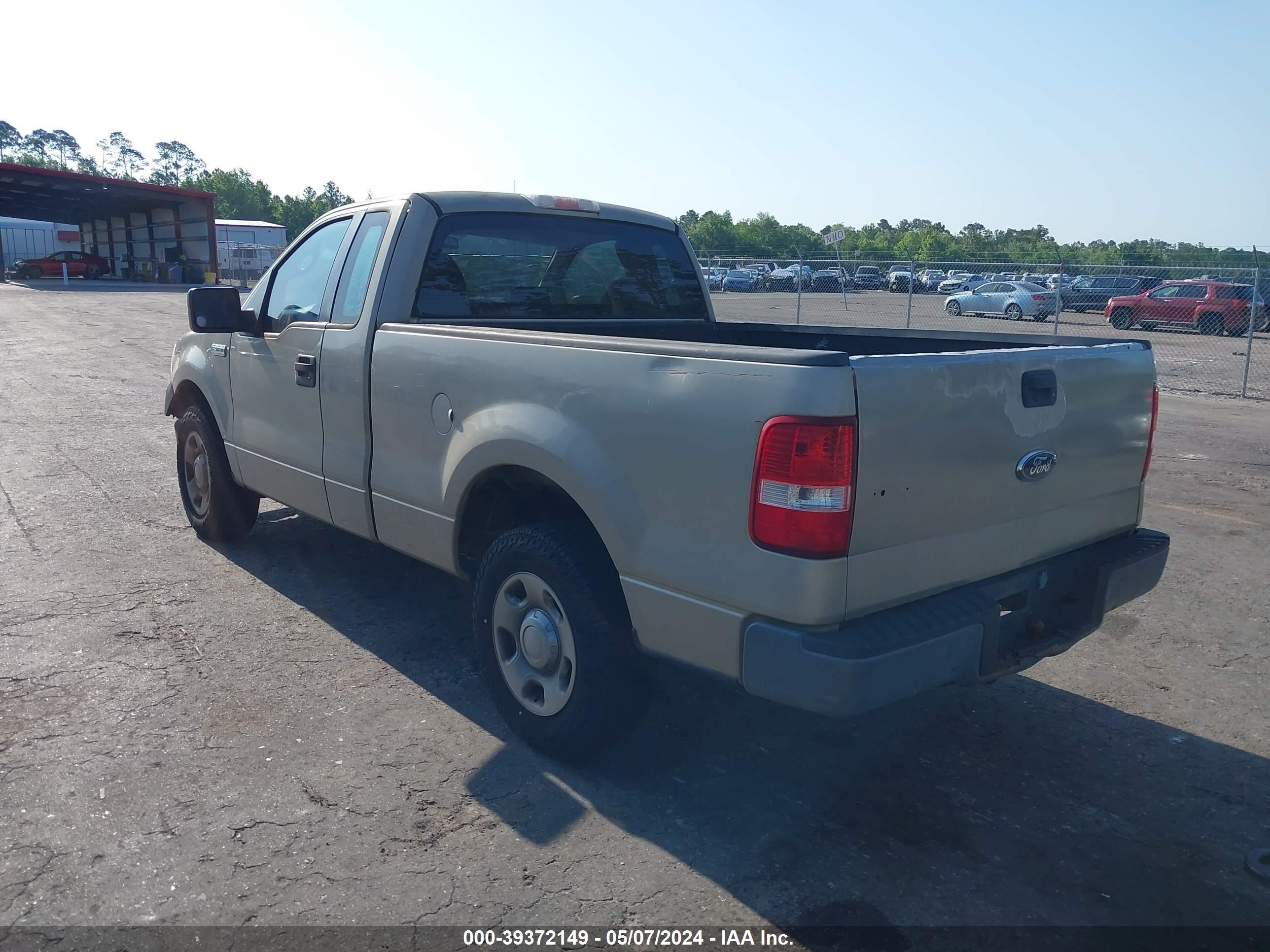 Photo 2 VIN: 1FTRF12W97NA50969 - FORD F-150 