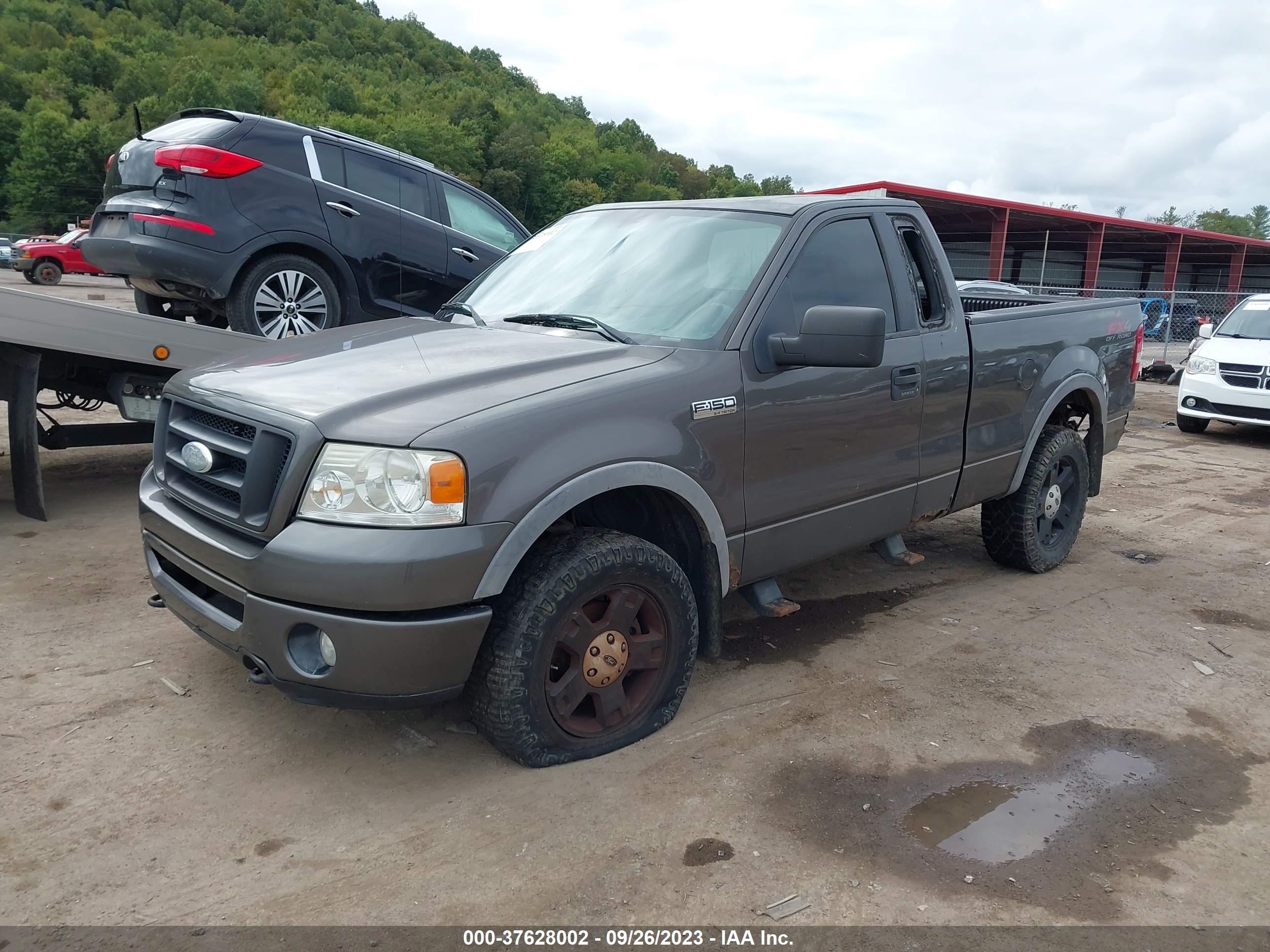 Photo 1 VIN: 1FTRF14V07KC39158 - FORD F-150 