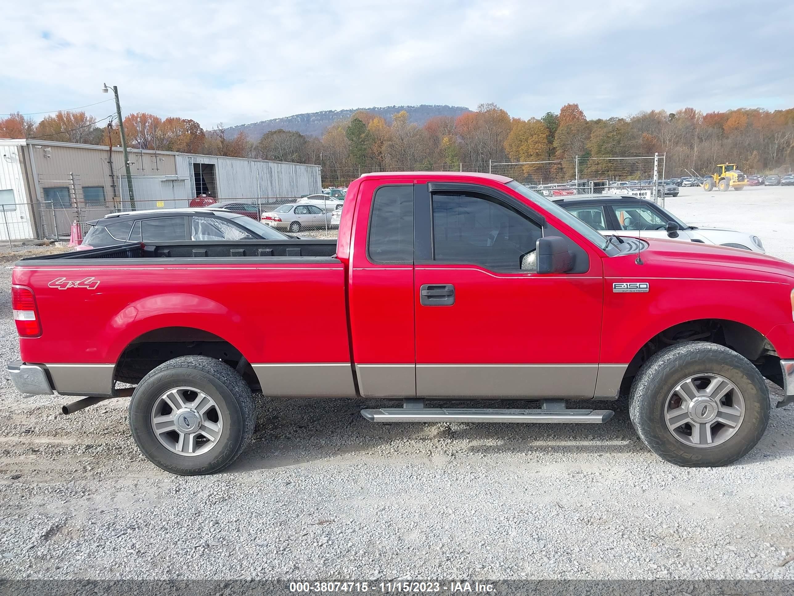 Photo 12 VIN: 1FTRF14V86NA89636 - FORD F-150 