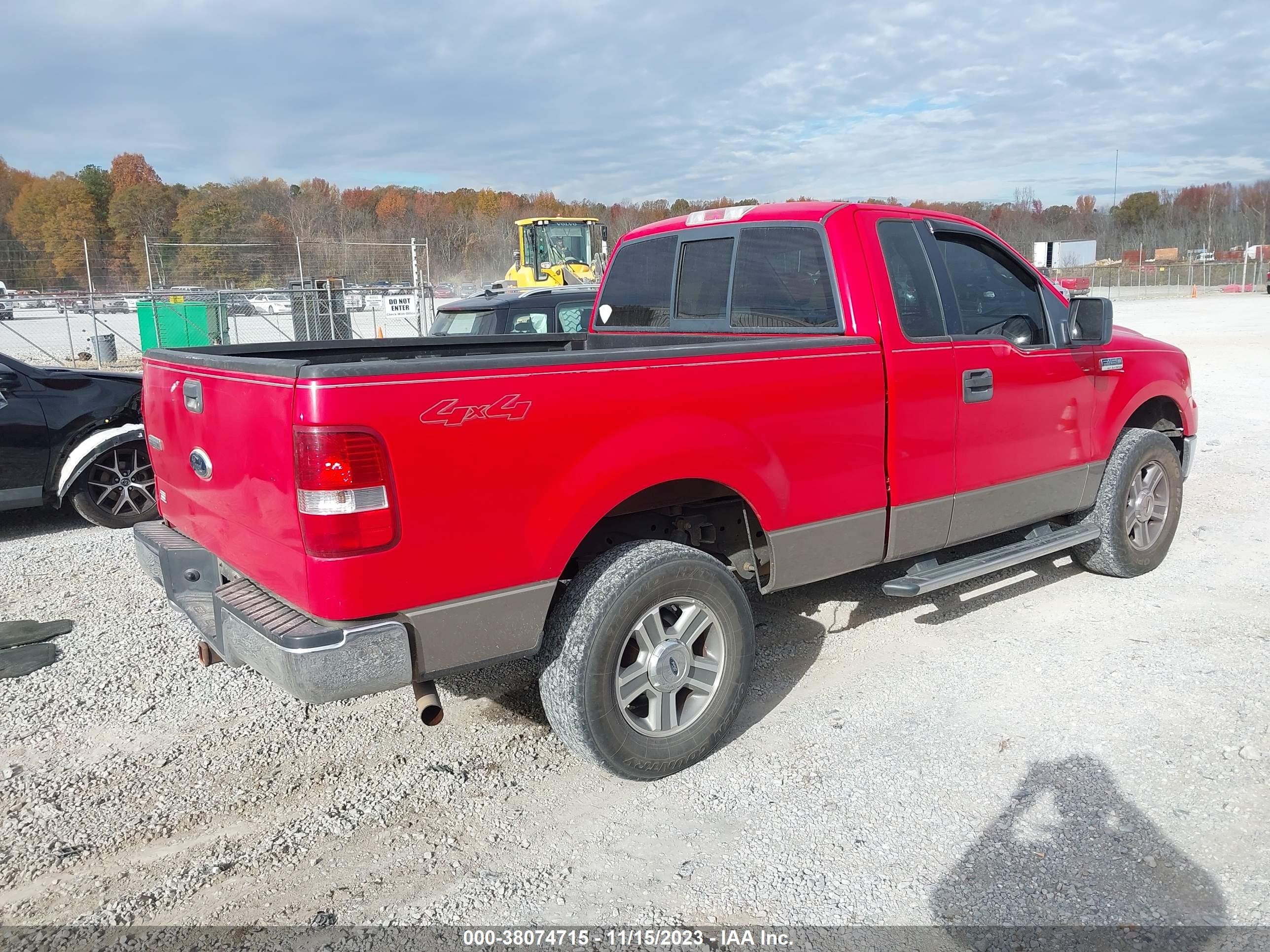 Photo 3 VIN: 1FTRF14V86NA89636 - FORD F-150 