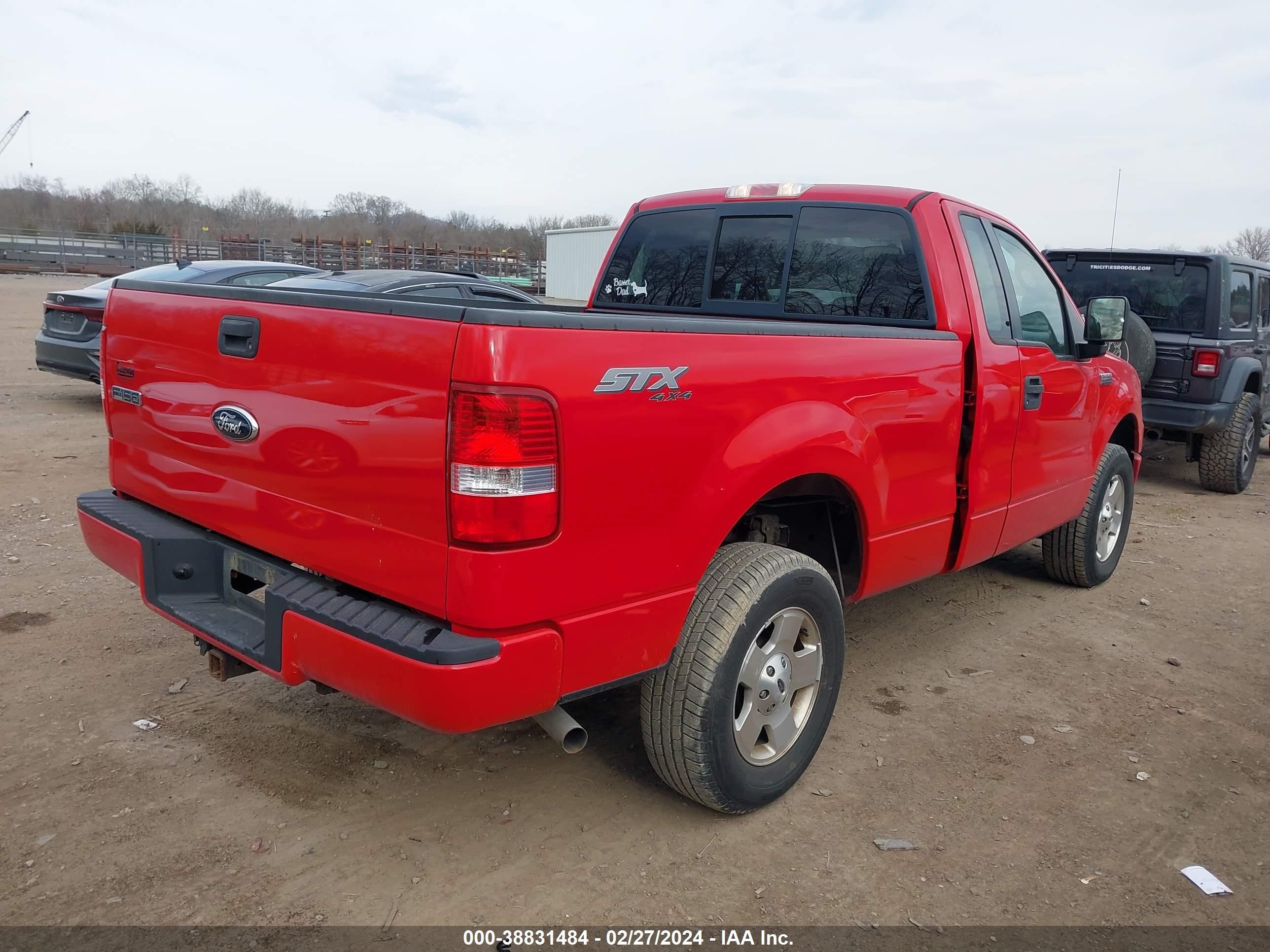 Photo 3 VIN: 1FTRF14W07NA42689 - FORD F-150 