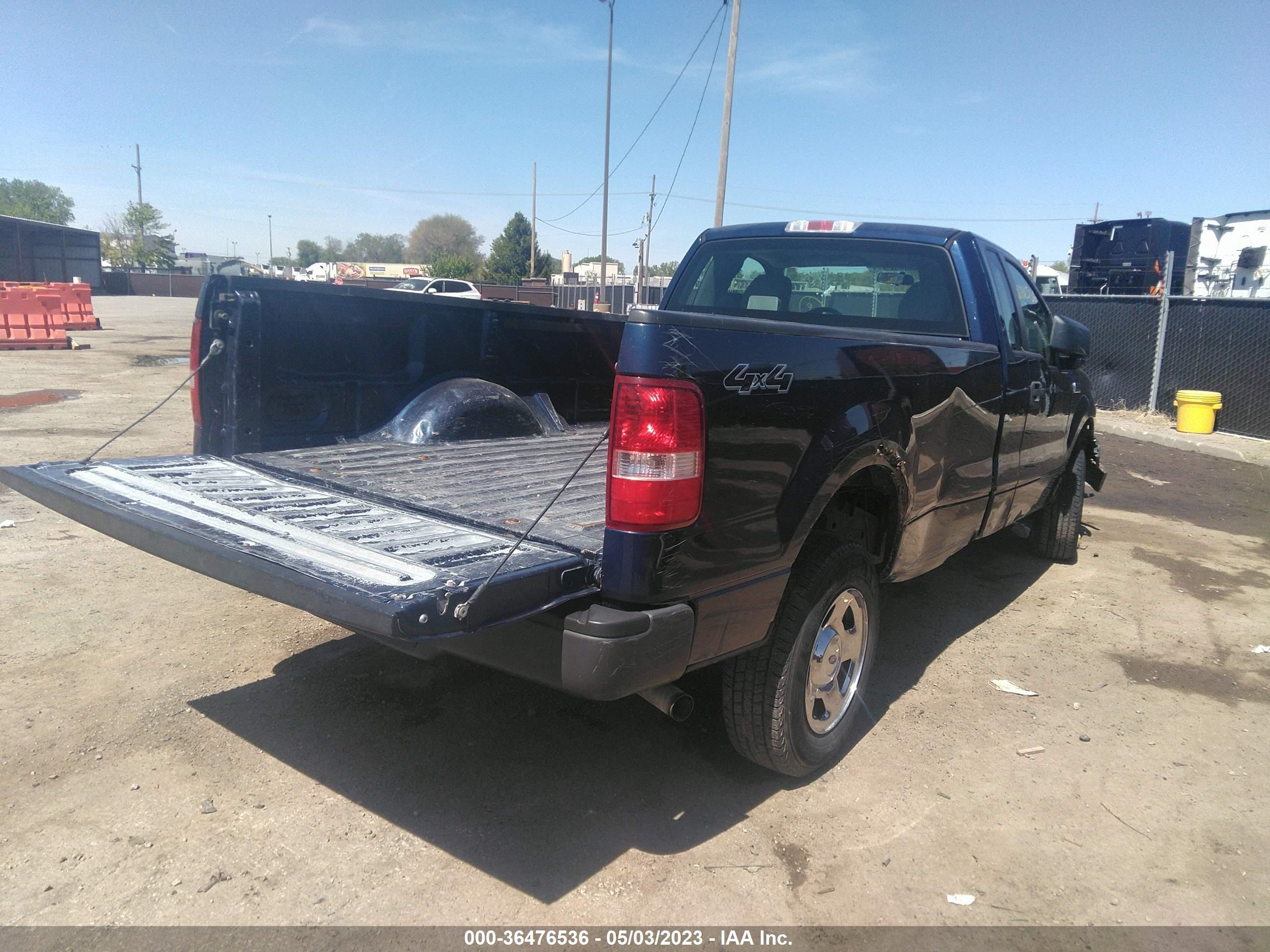 Photo 3 VIN: 1FTRF14W18KF07628 - FORD F-150 