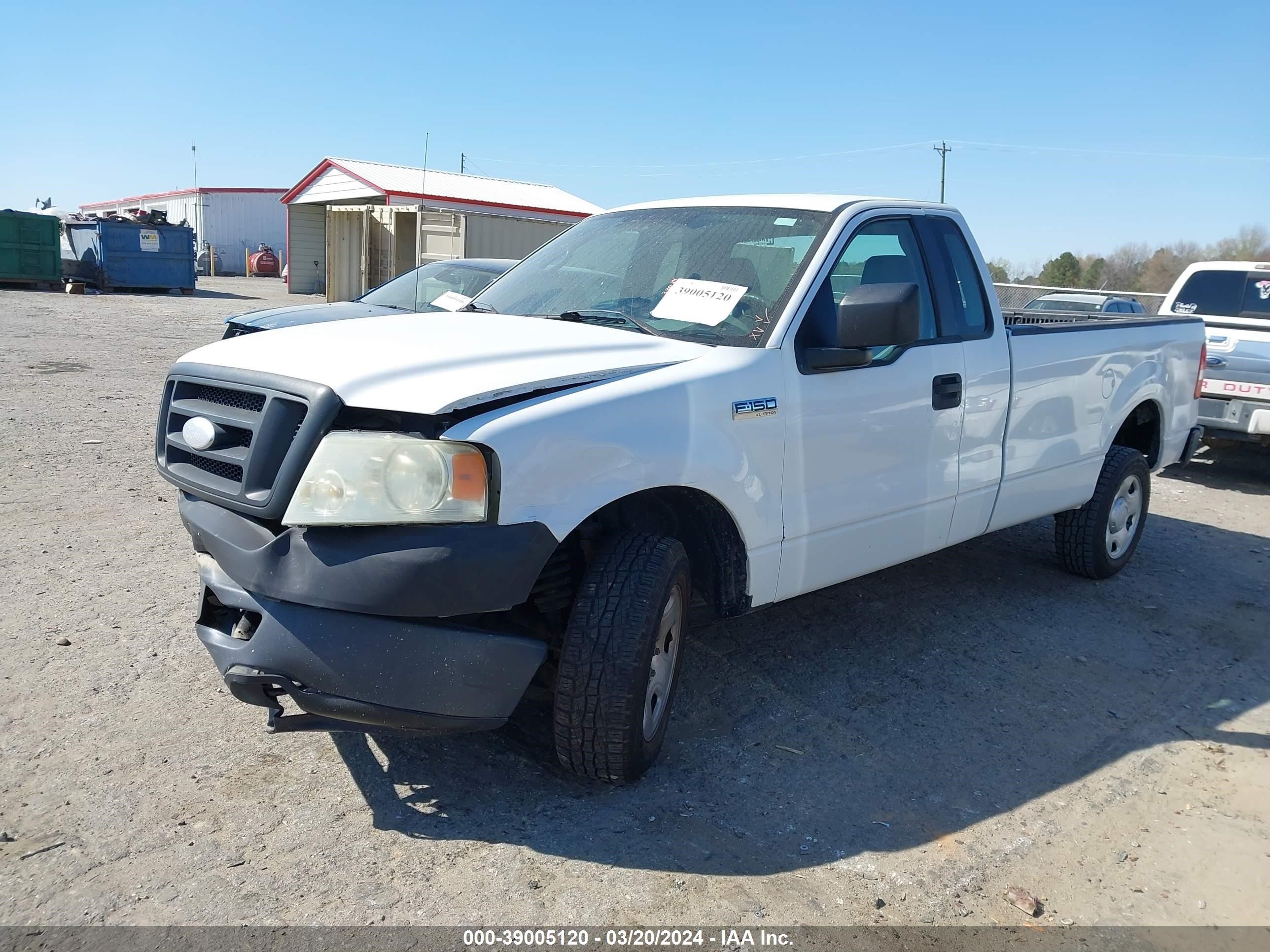 Photo 1 VIN: 1FTRF14W37NA10402 - FORD F-150 