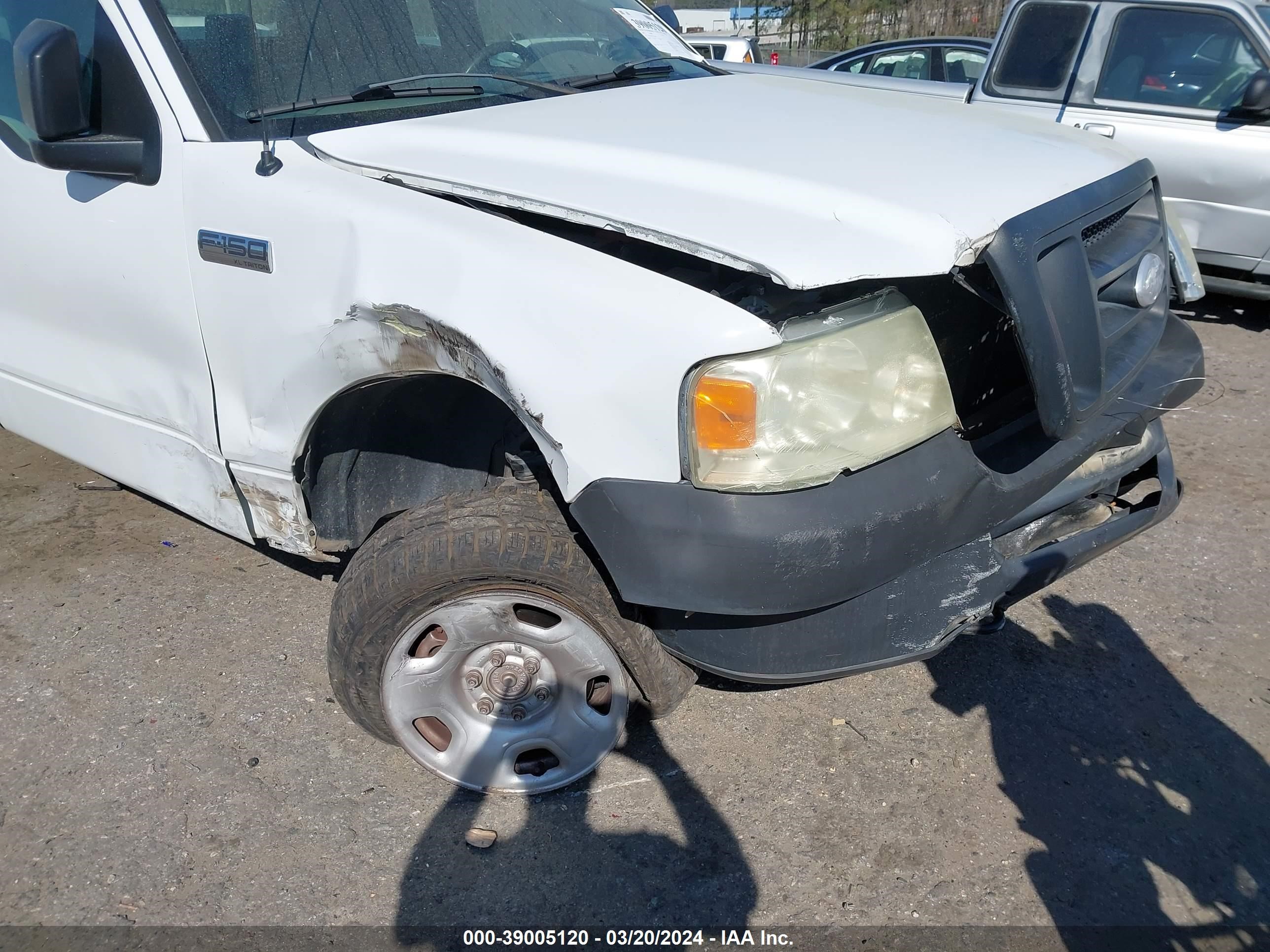 Photo 5 VIN: 1FTRF14W37NA10402 - FORD F-150 