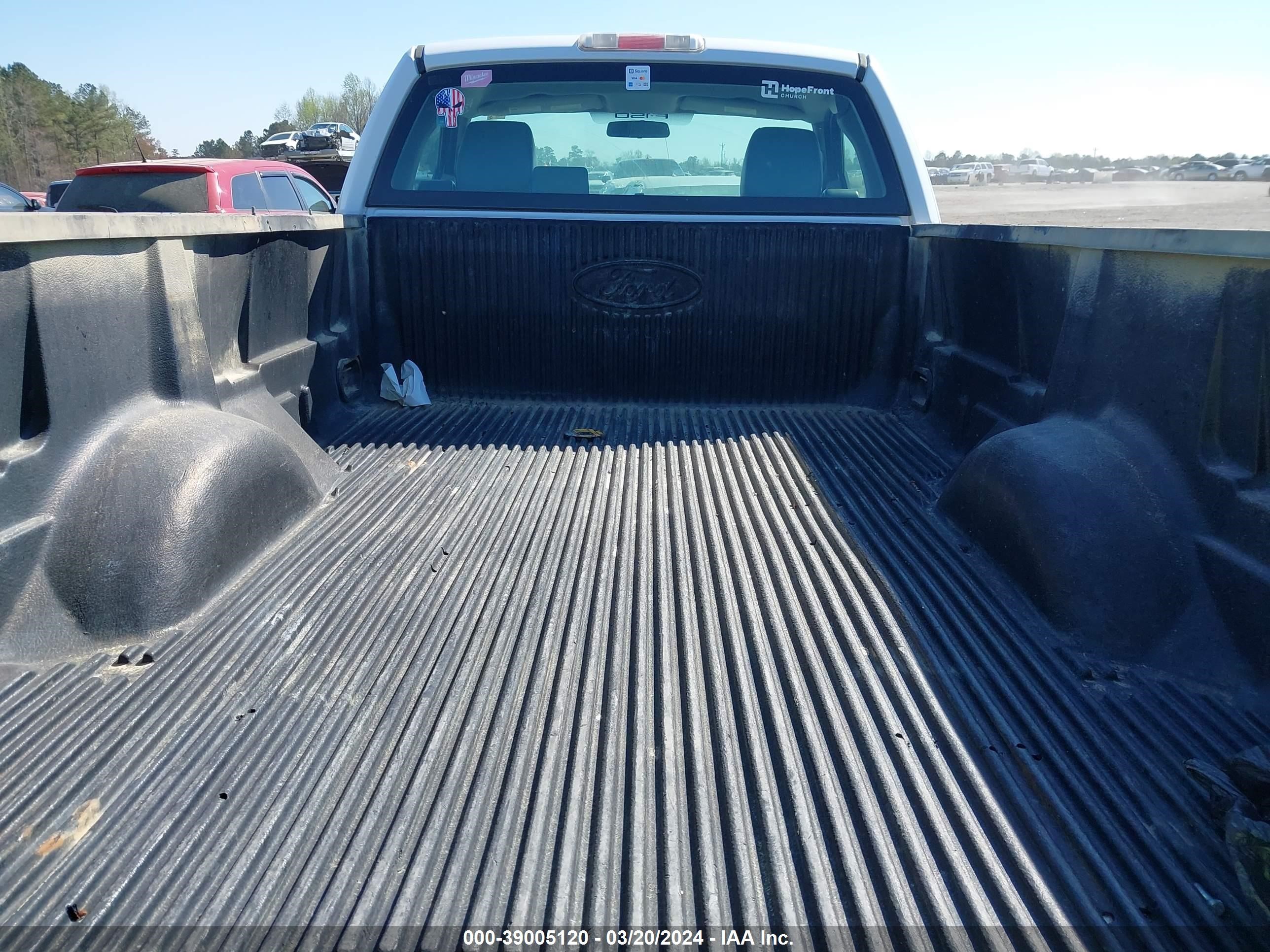 Photo 7 VIN: 1FTRF14W37NA10402 - FORD F-150 