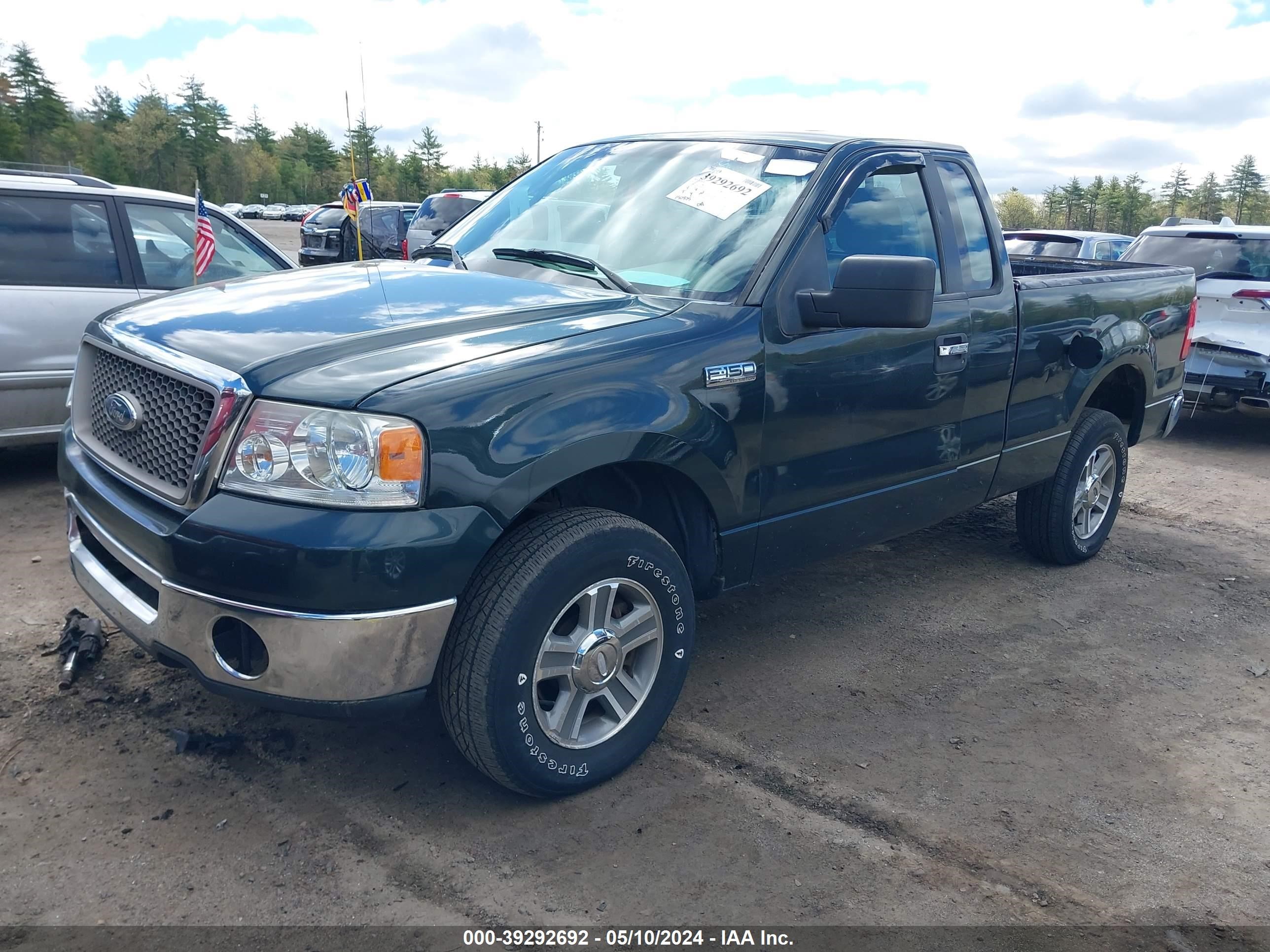 Photo 1 VIN: 1FTRF14W56NA69658 - FORD F-150 