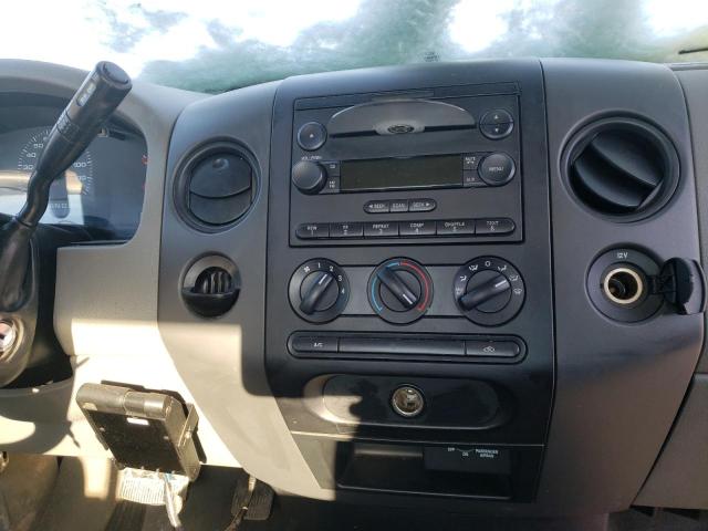 Photo 8 VIN: 1FTRF14W64NC41354 - FORD F150 