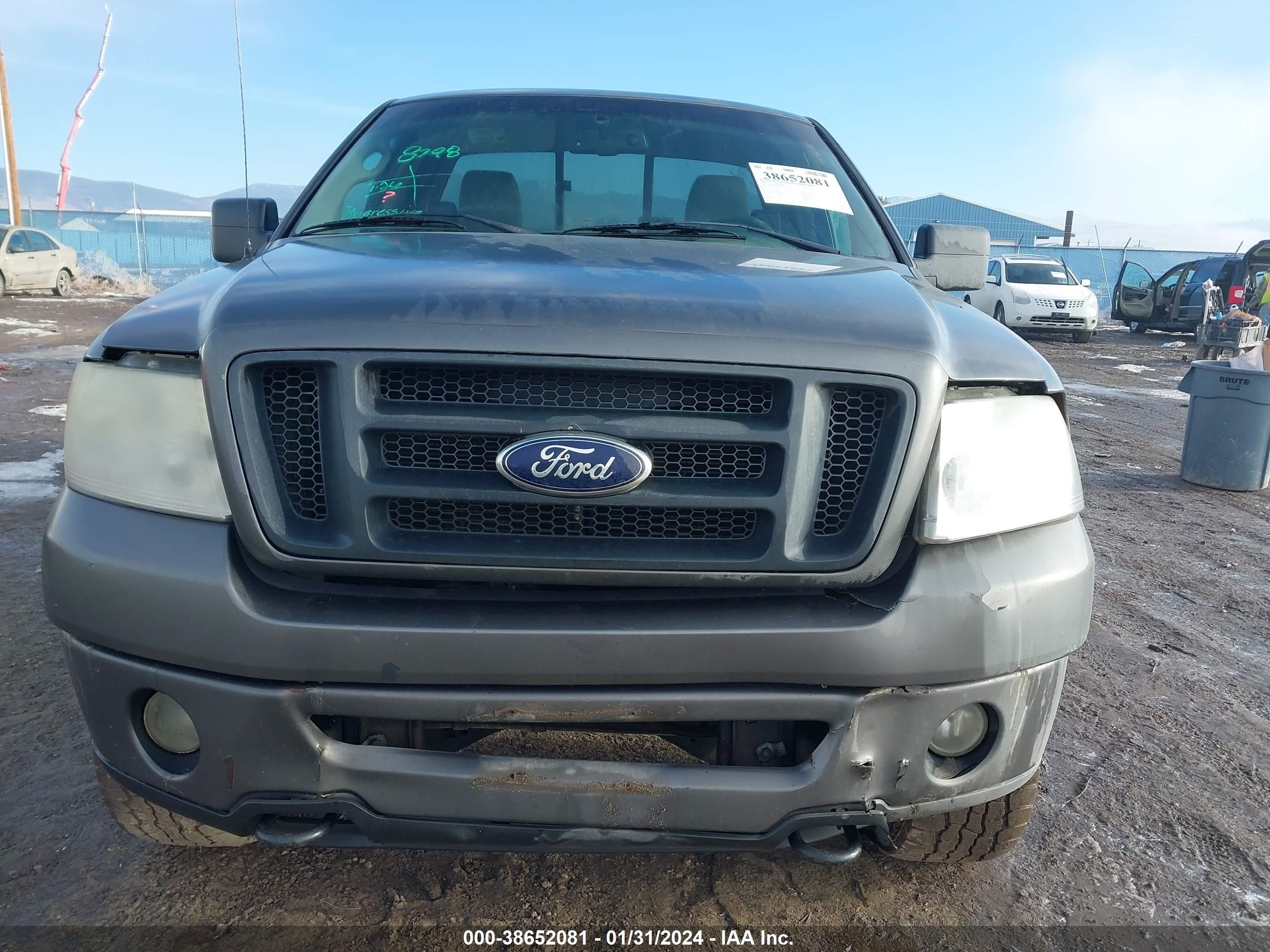 Photo 12 VIN: 1FTRF14W66NB42326 - FORD F-150 